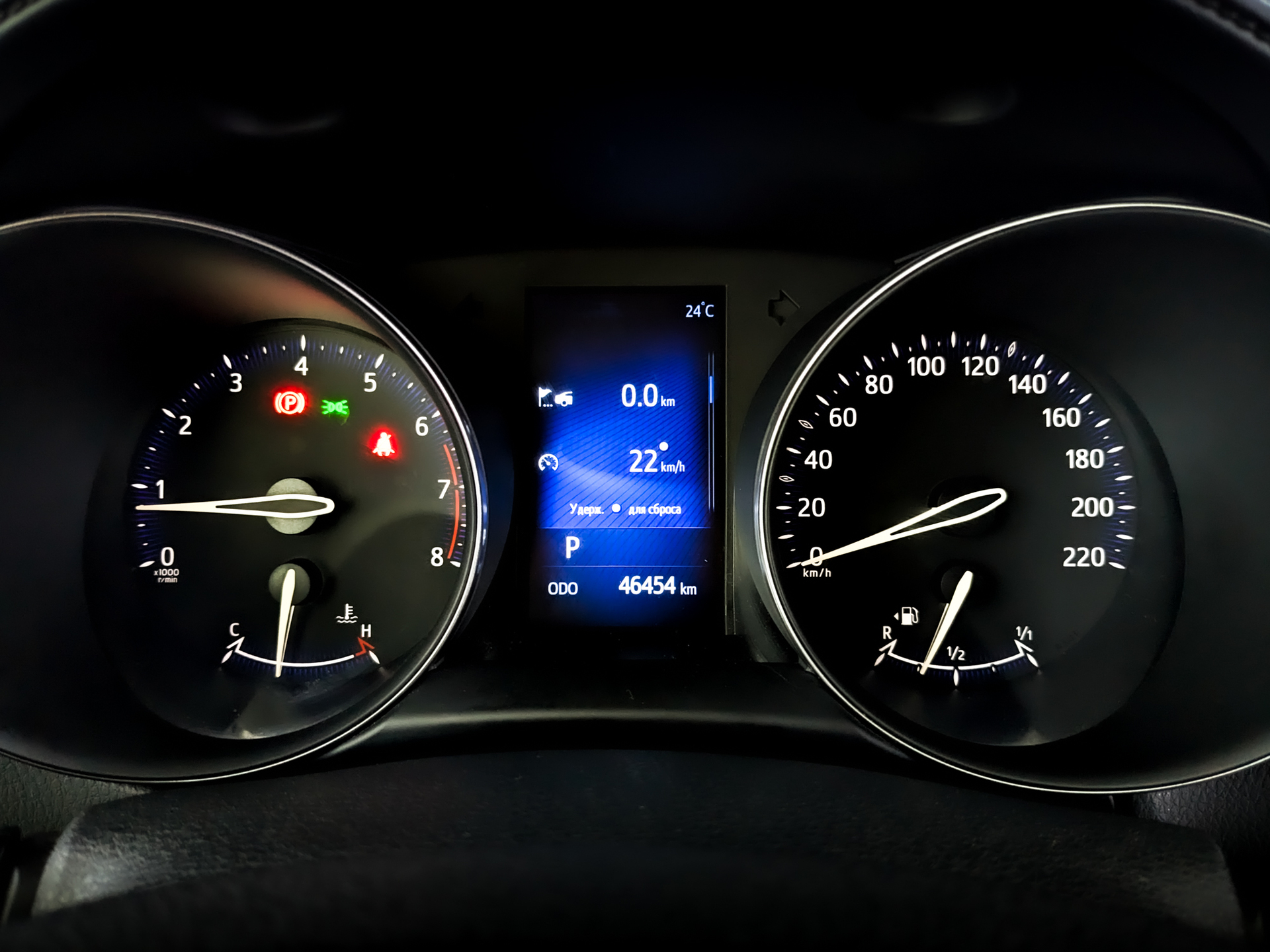 TOYOTA C-HR 2.00 (148 л.с), автомат, 2019, пробег 46 448 км