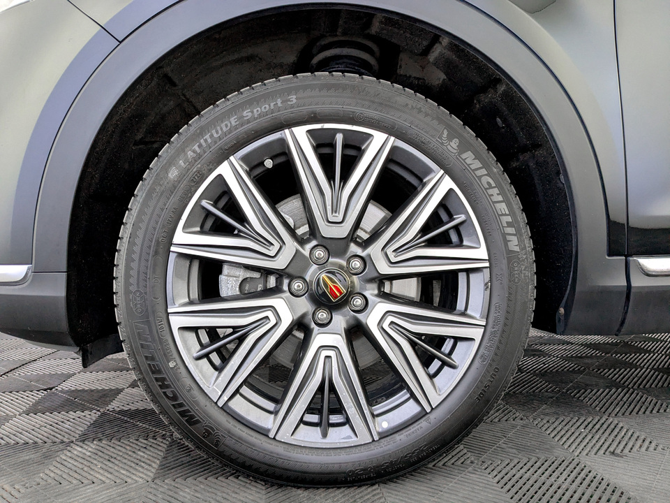 Фото Hongqi HS5 с пробегом 56921 км