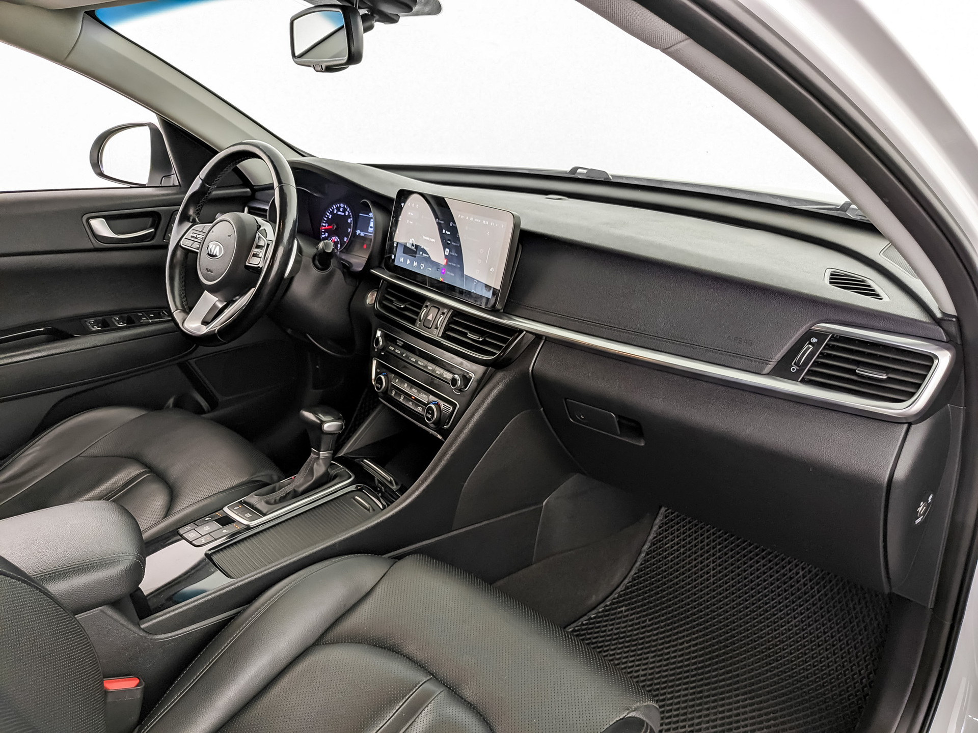 KIA Optima 2.40 (188 л.с), автомат, 2019, пробег 124 079 км