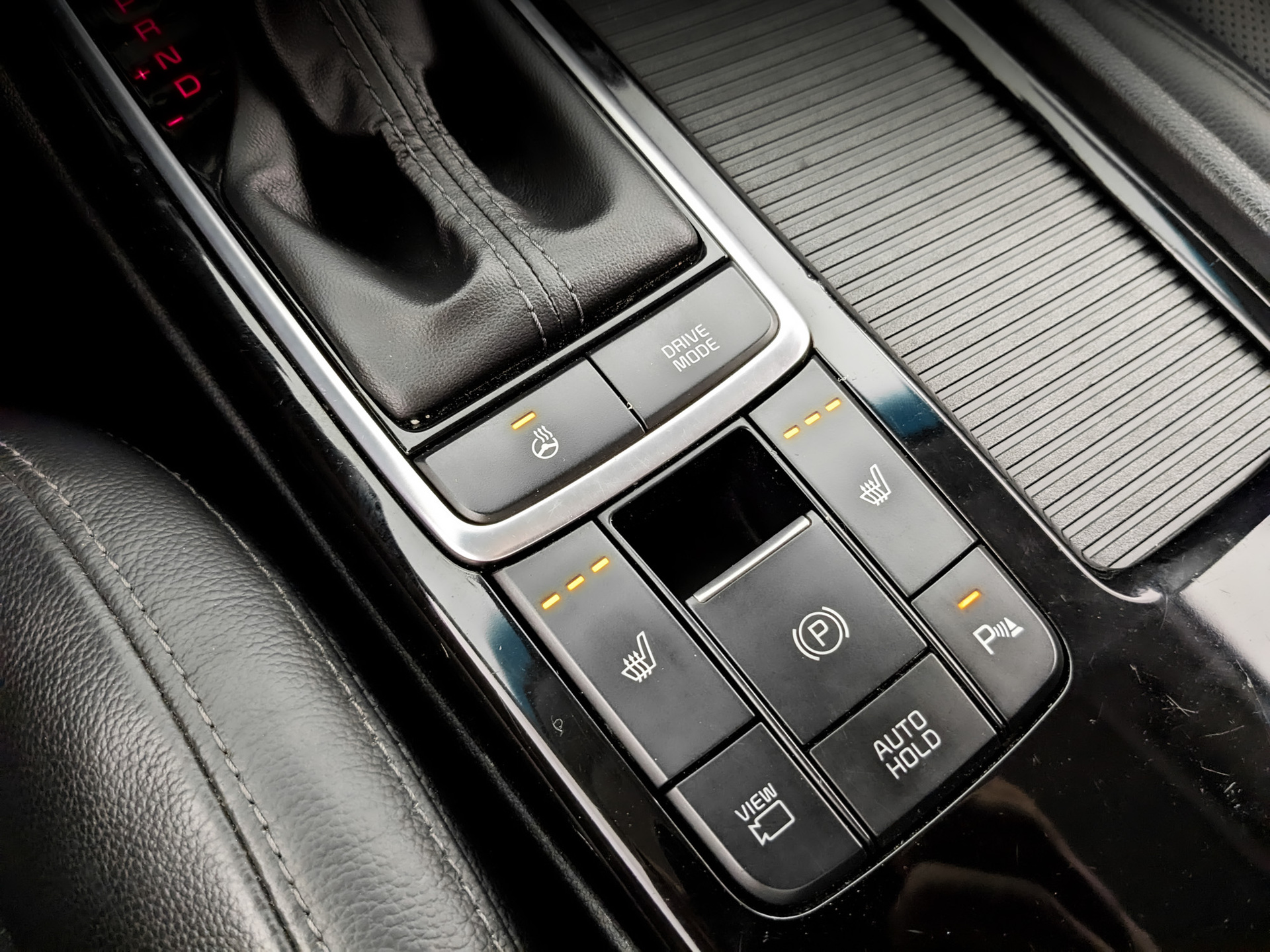 KIA Optima 2.40 (188 л.с), автомат, 2019, пробег 124 079 км