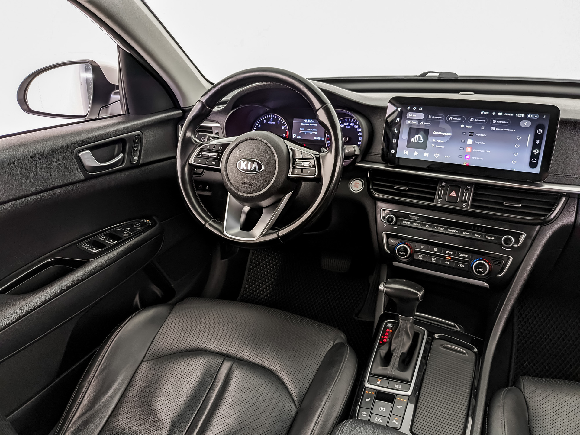 KIA Optima 2.40 (188 л.с), автомат, 2019, пробег 124 079 км