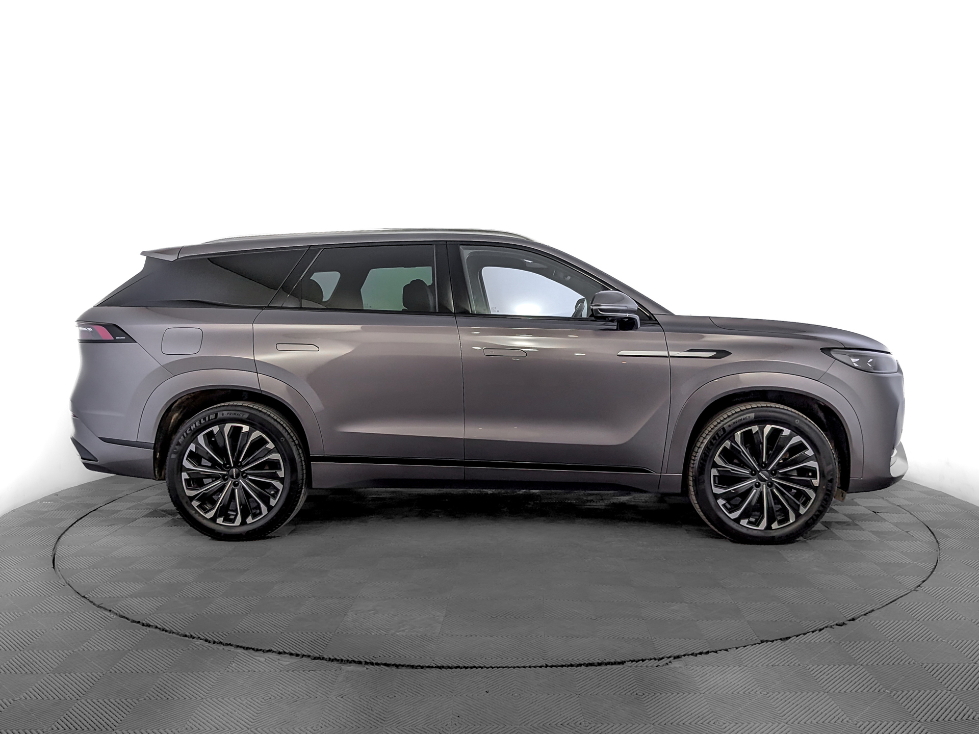 JAECOO J8 2.00 (249 л.с), автомат, 2024, пробег 84 619 км