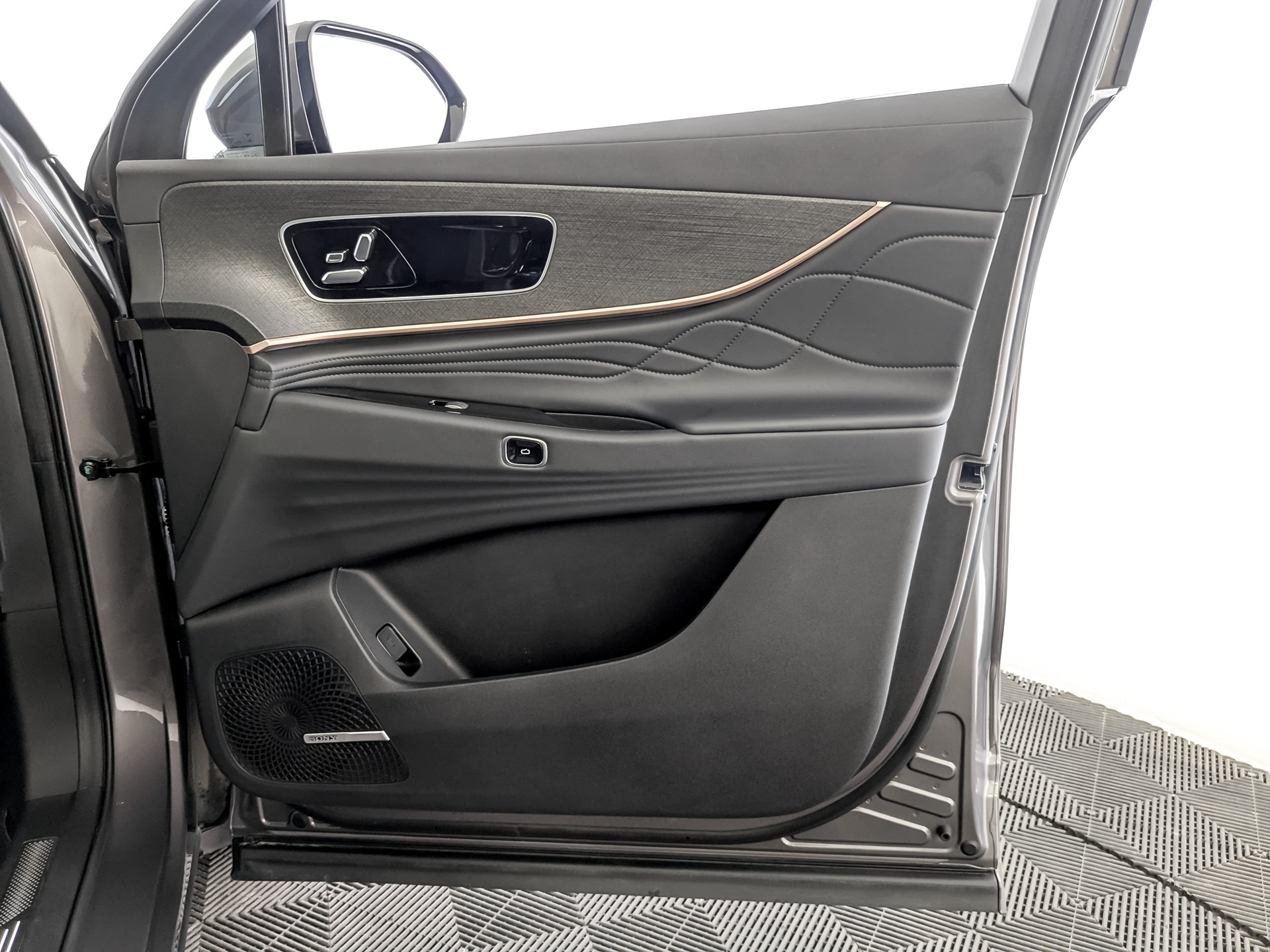 JAECOO J8 2.00 (249 л.с), автомат, 2024, пробег 84 619 км