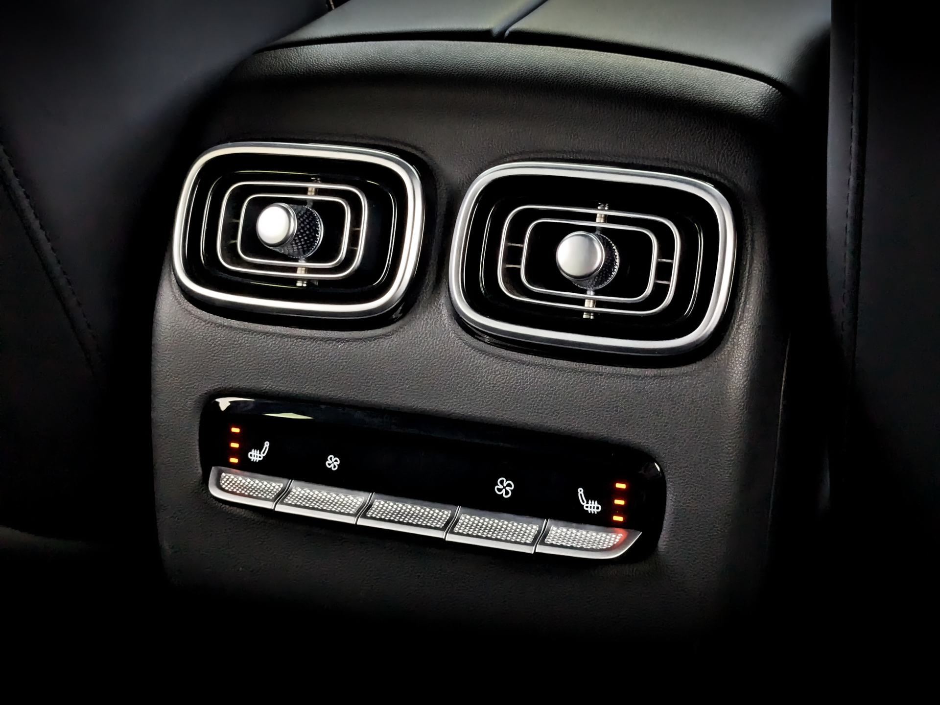 JAECOO J8 2.00 (249 л.с), автомат, 2024, пробег 84 619 км