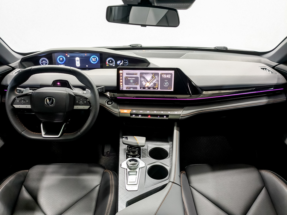 Фото Changan UNI-V с пробегом 32 676 км