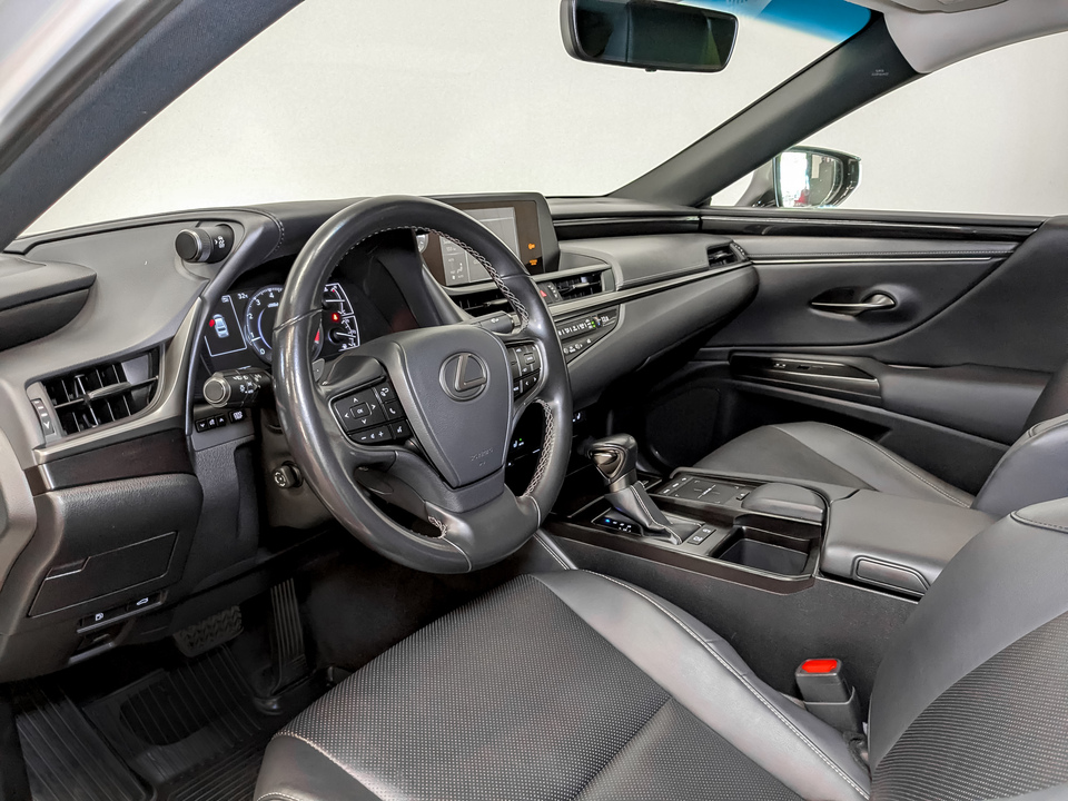 Фото Lexus ES с пробегом 144669 км