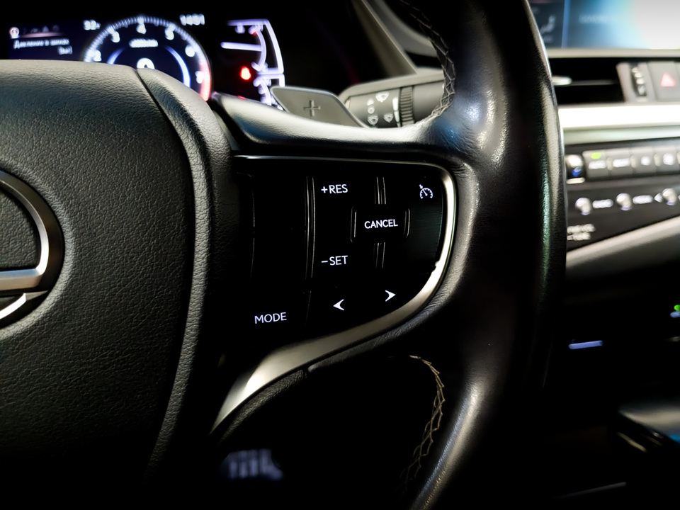 Фото Lexus ES с пробегом 144669 км