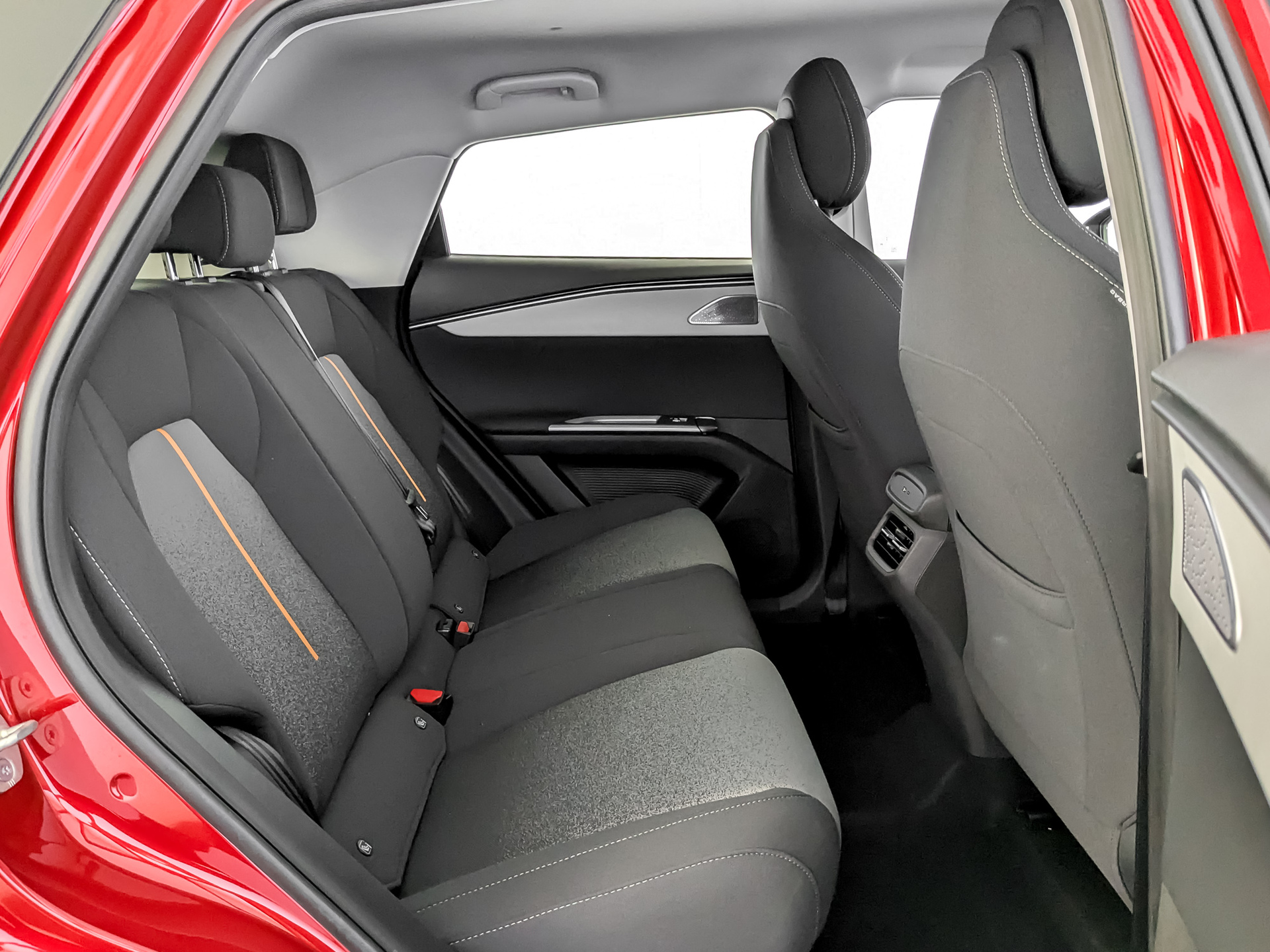 Фото Omoda C5 Актив NG 1.5T/147 6RT 2WD