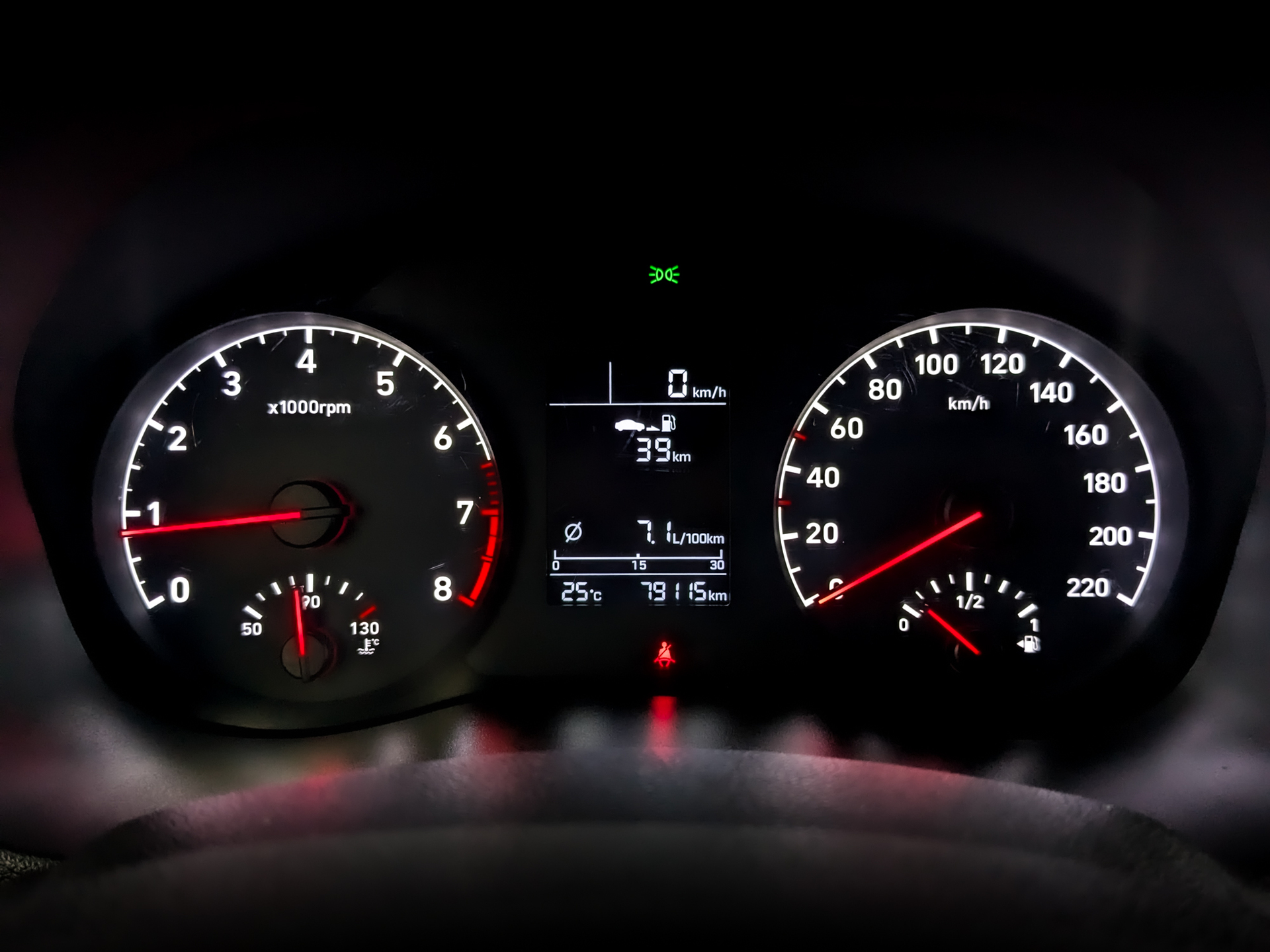 HYUNDAI Solaris 1.40 (99 л.с), механическая, 2019, пробег 79 109 км