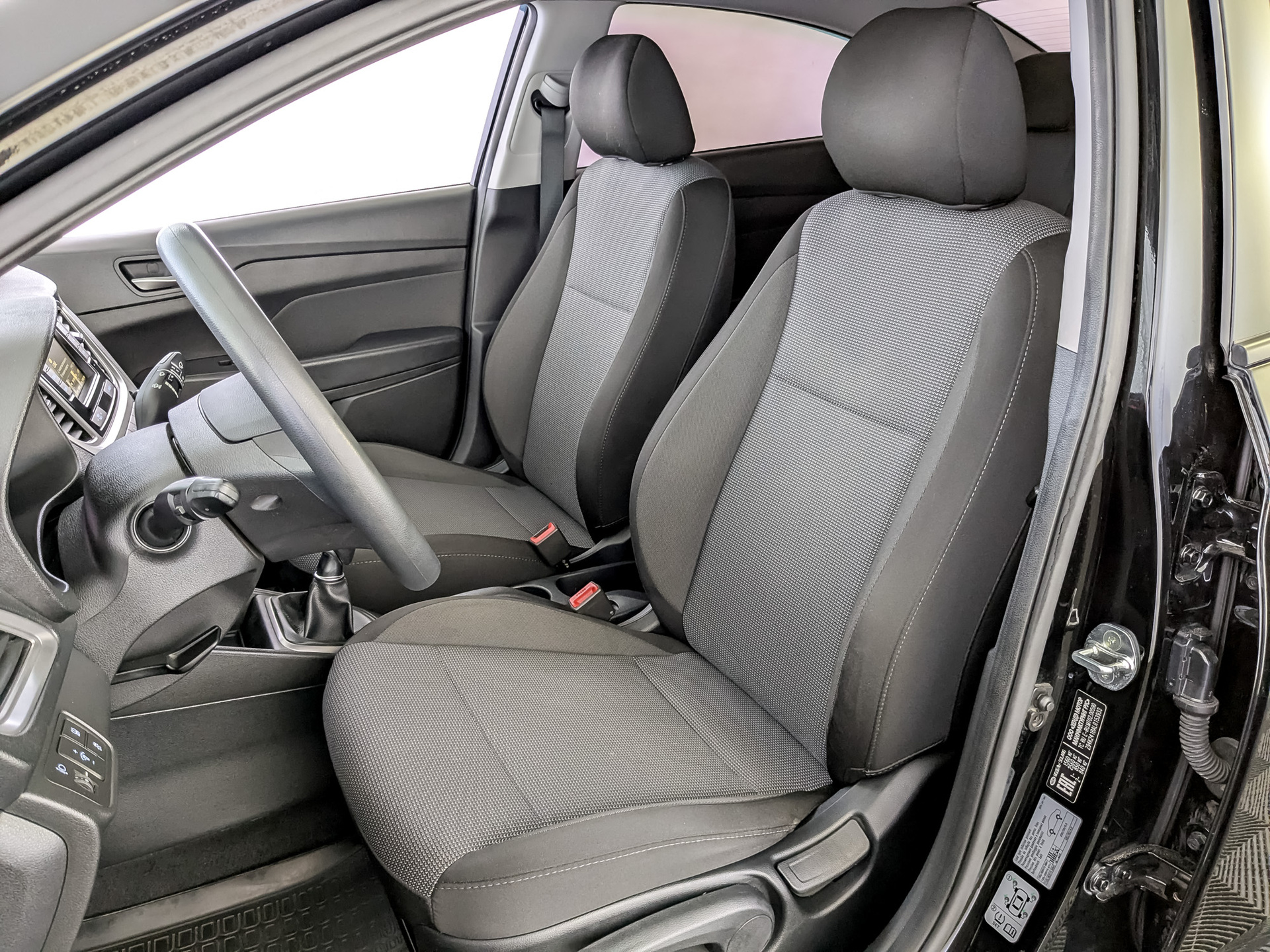 HYUNDAI Solaris 1.40 (99 л.с), механическая, 2019, пробег 79 109 км