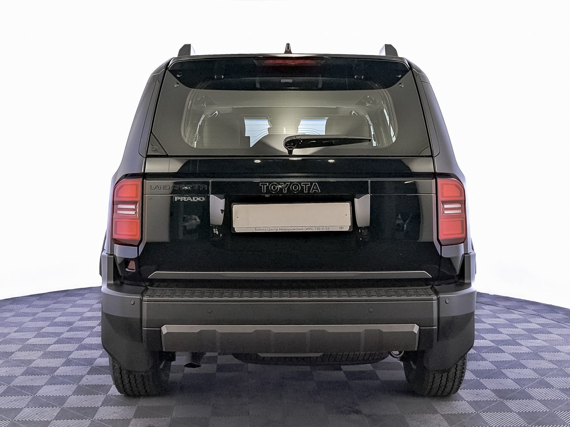 Фото Toyota LC250 Prado VX 7 мест 2.8TD/204 8AT 4WD