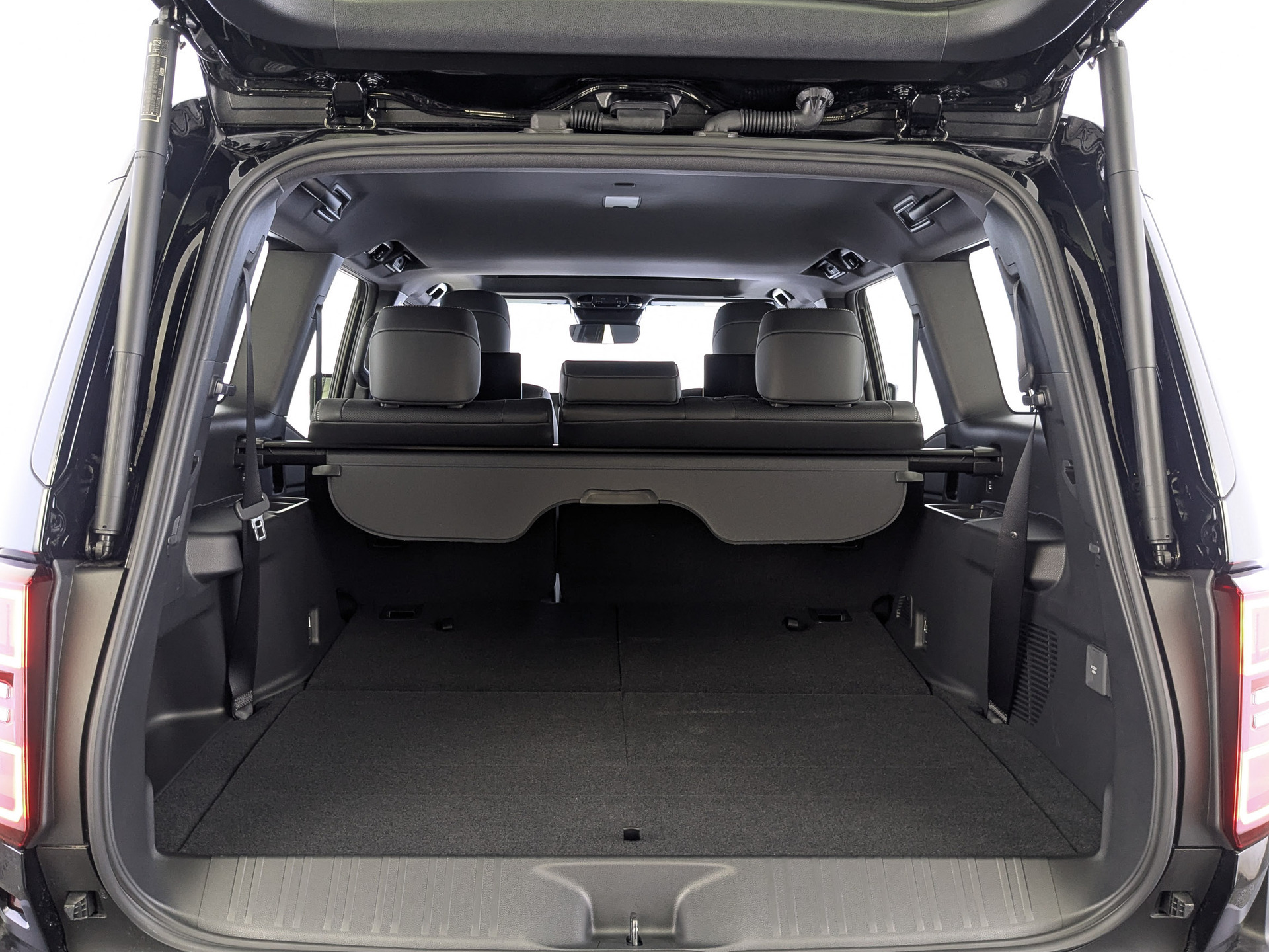 Фото Toyota LC250 Prado VX 7 мест 2.8TD/204 8AT 4WD