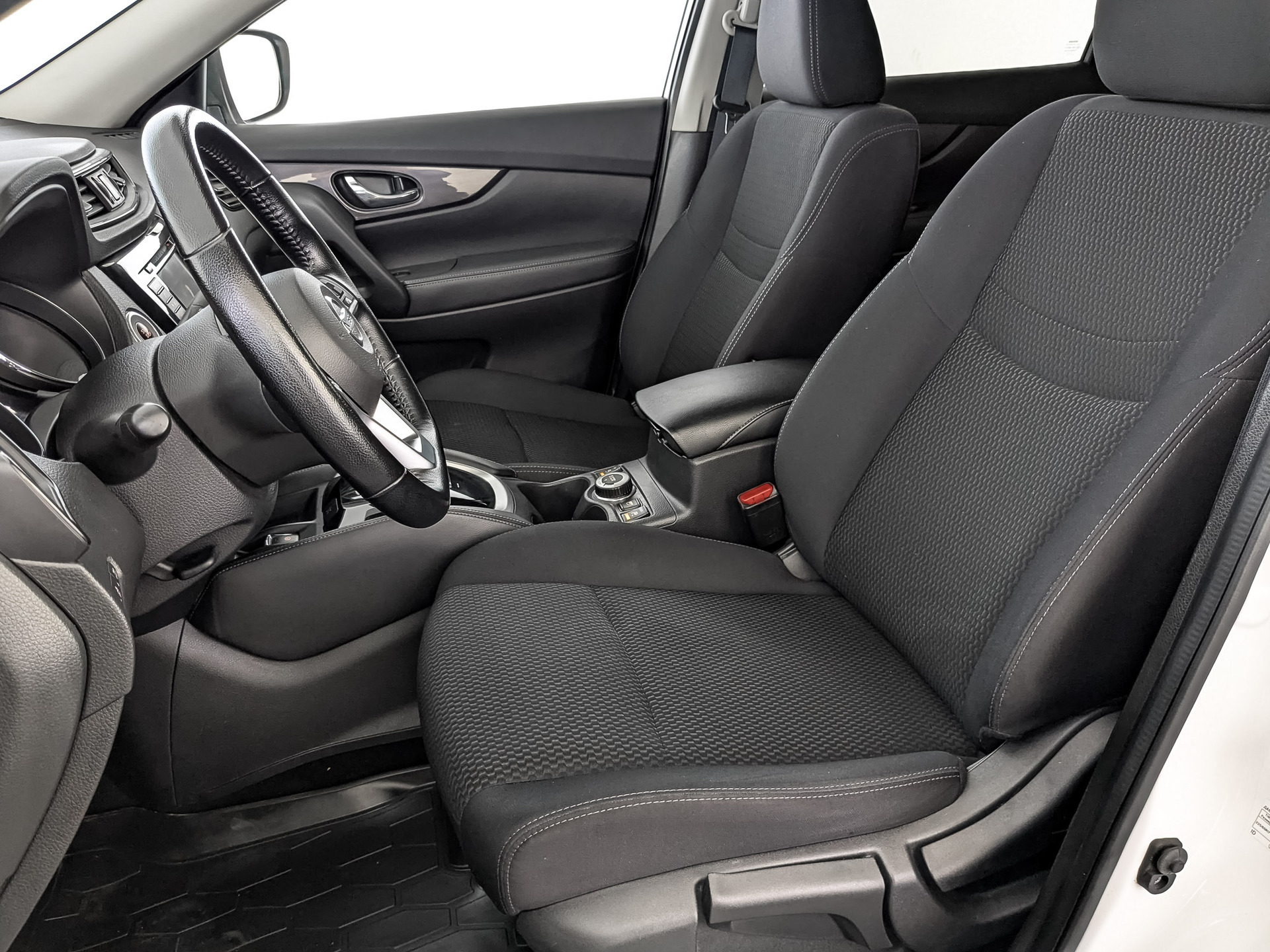 NISSAN X-Trail 2.00 (144 л.с), автомат, 2021, пробег 62 229 км