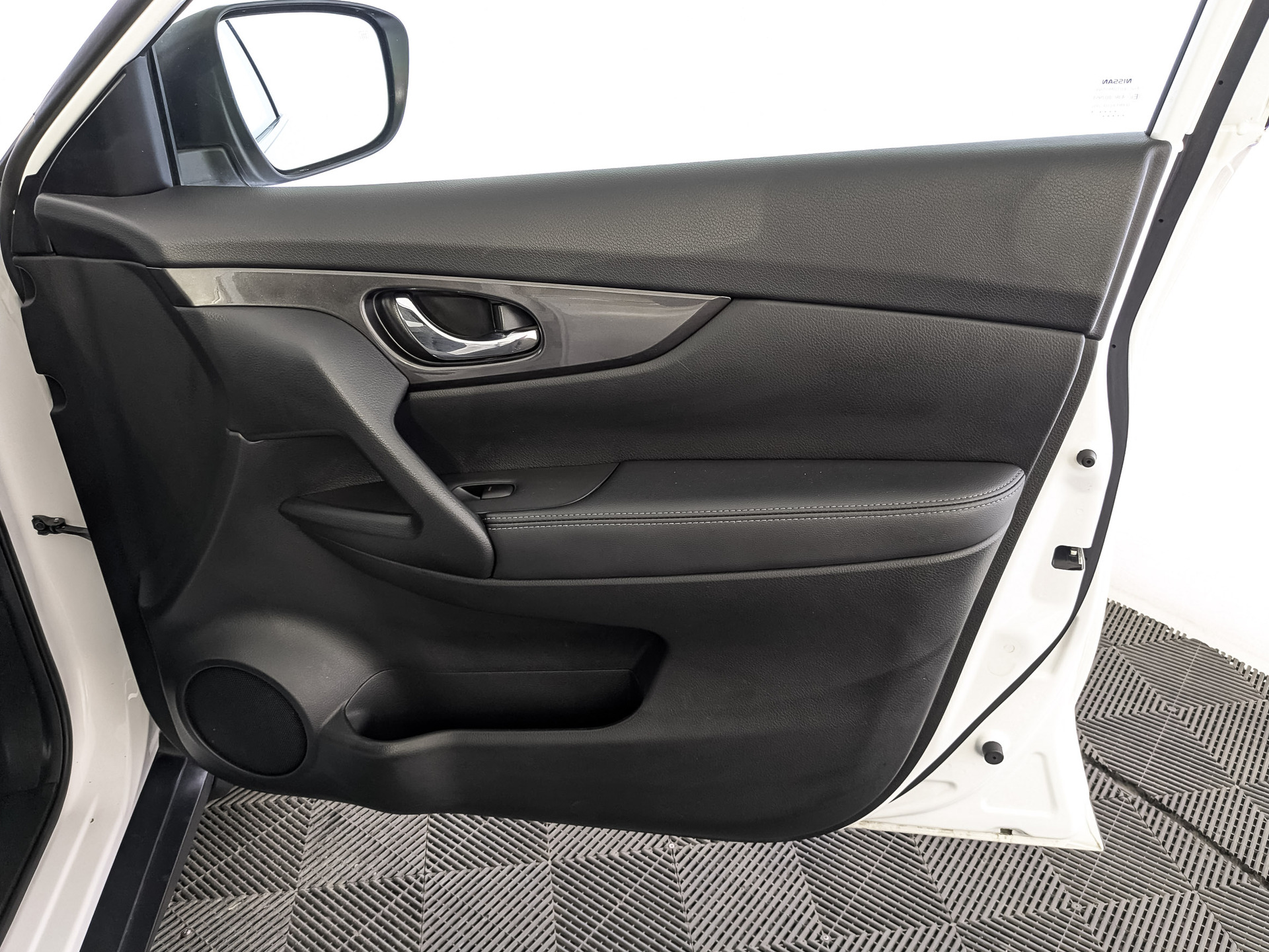 NISSAN X-Trail 2.00 (144 л.с), автомат, 2021, пробег 62 229 км