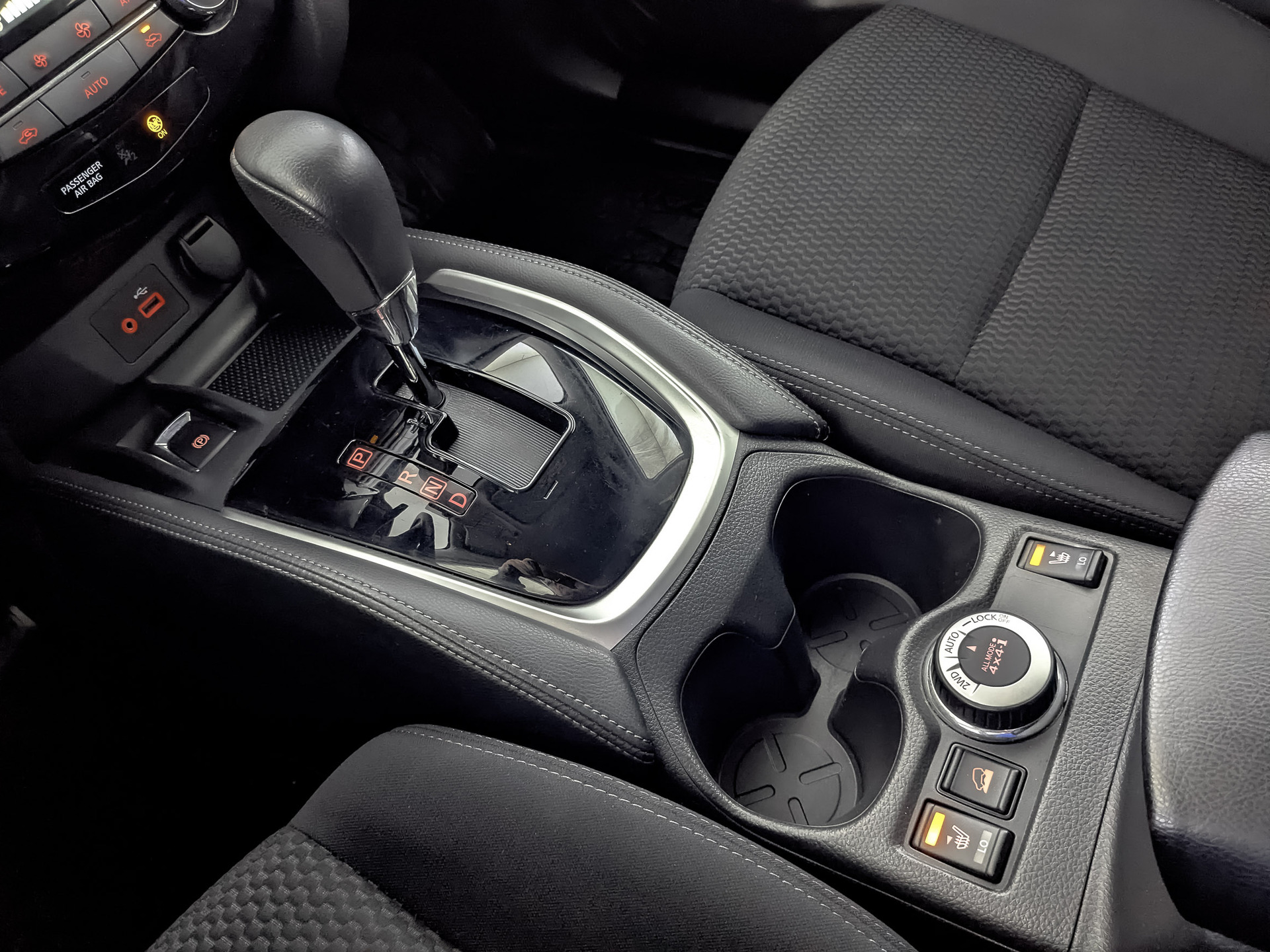 NISSAN X-Trail 2.00 (144 л.с), автомат, 2021, пробег 62 229 км
