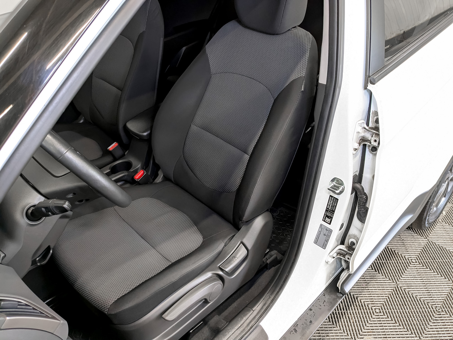 HYUNDAI Creta 1.60 (121 л.с), автомат, 2021, пробег 147 678 км