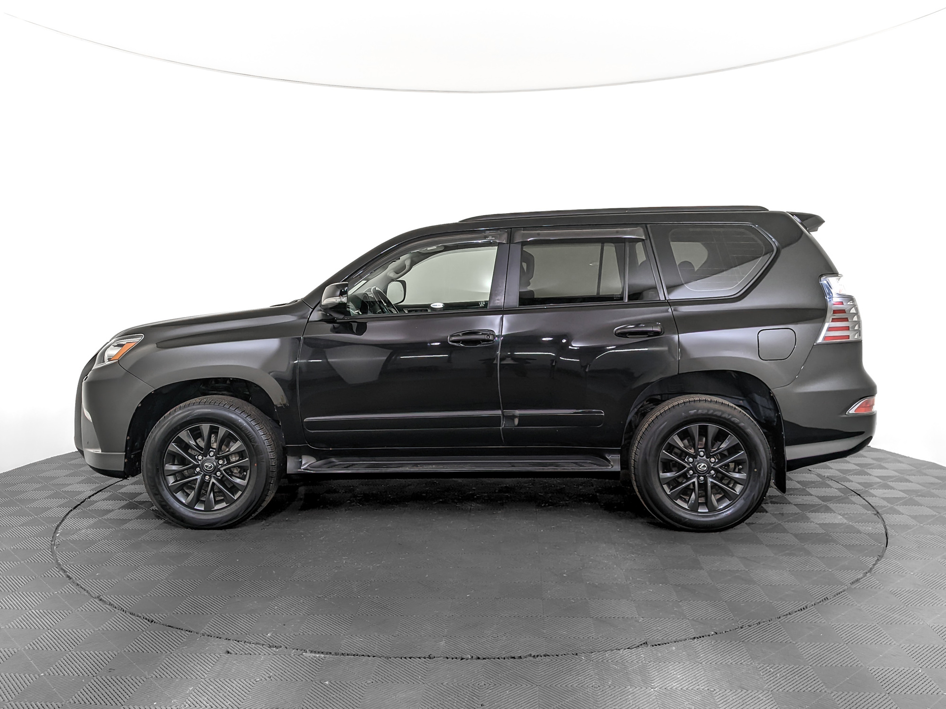 LEXUS GX 4.60 (296 л.с), автомат, 2015, пробег 135 293 км