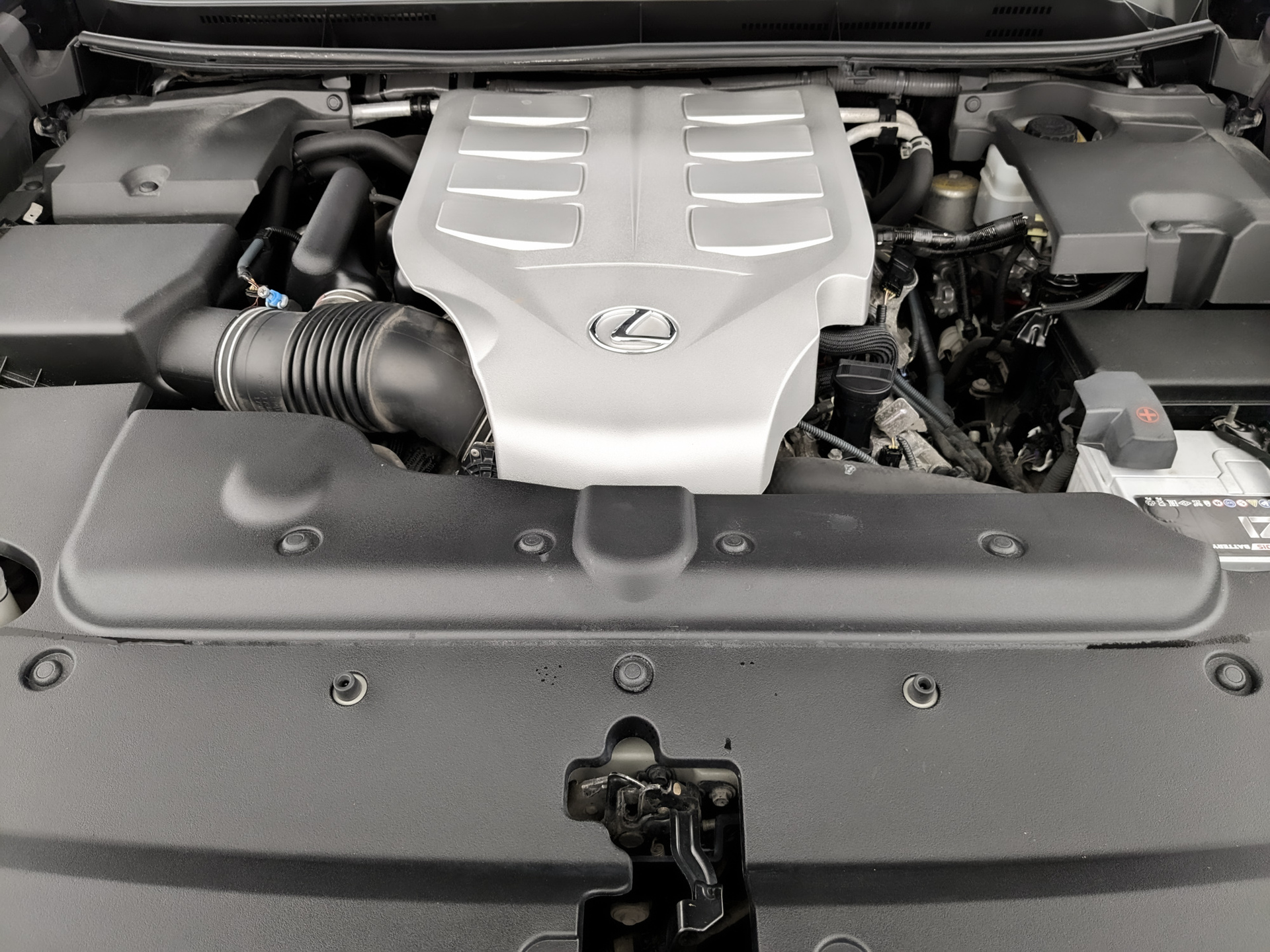 LEXUS GX 4.60 (296 л.с), автомат, 2015, пробег 135 293 км