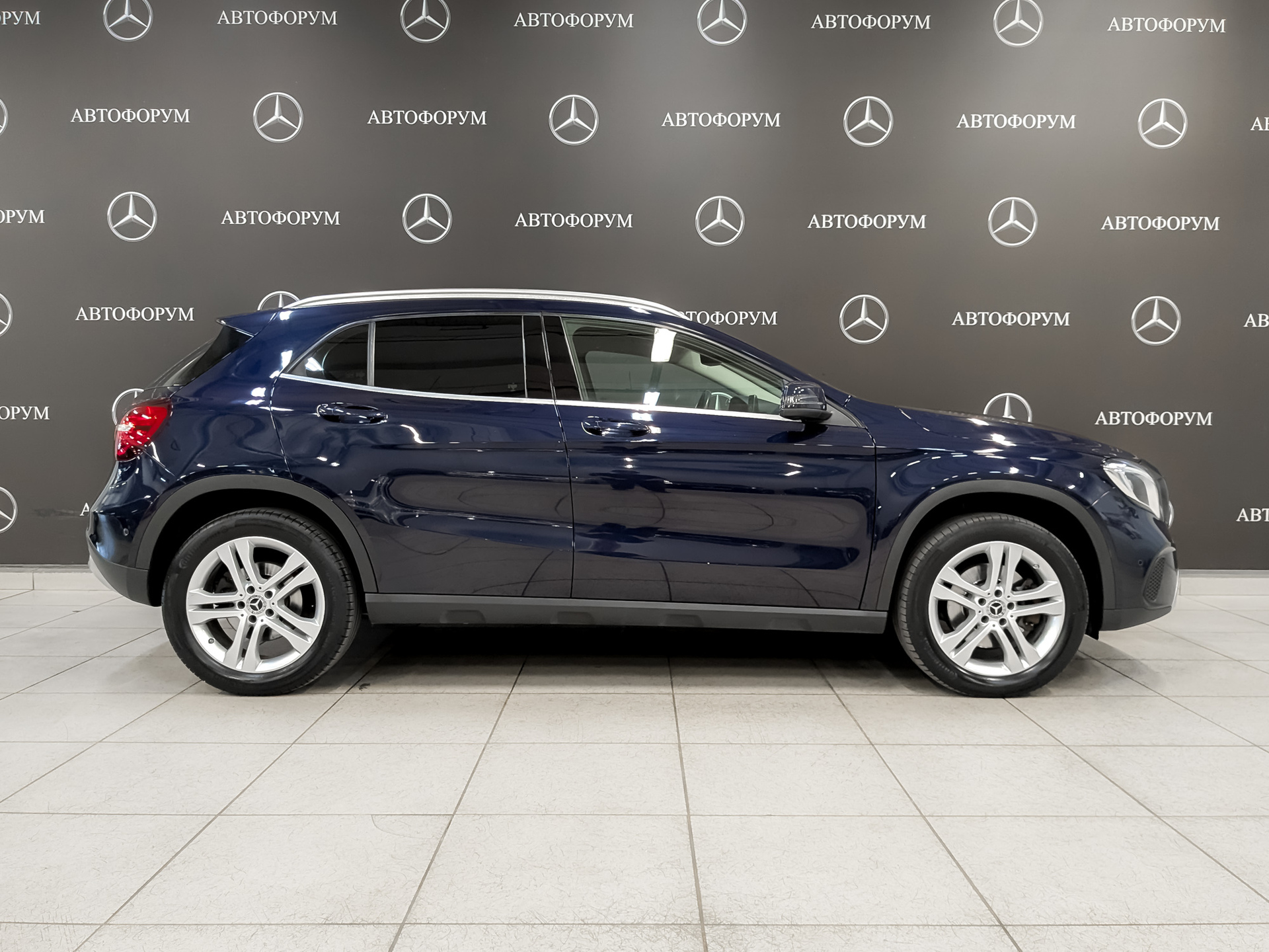 MERCEDES-BENZ GLA 2.00 (211 л.с), автомат, 2017, пробег 124 500 км