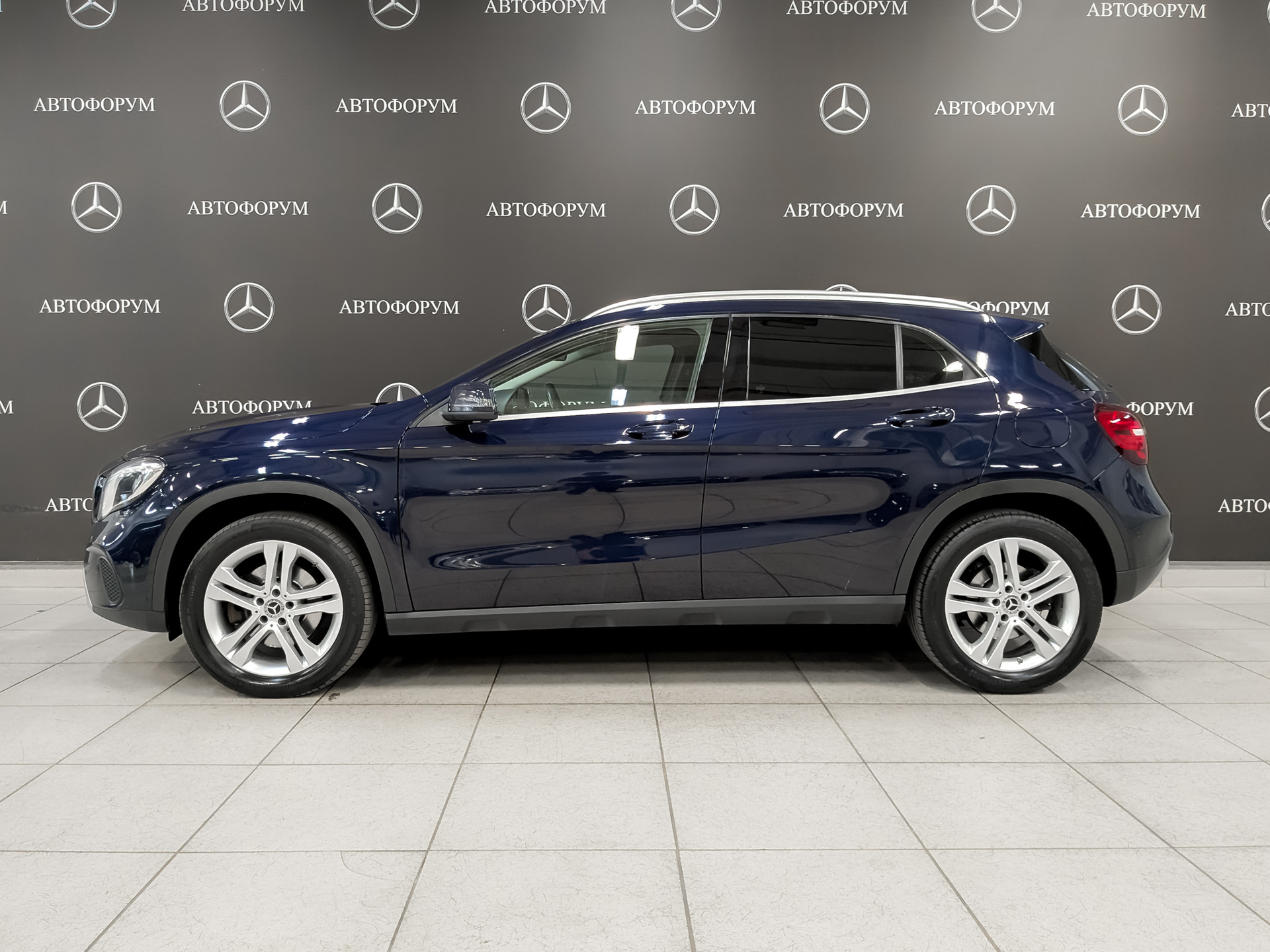 MERCEDES-BENZ GLA 2.00 (211 л.с), автомат, 2017, пробег 124 500 км