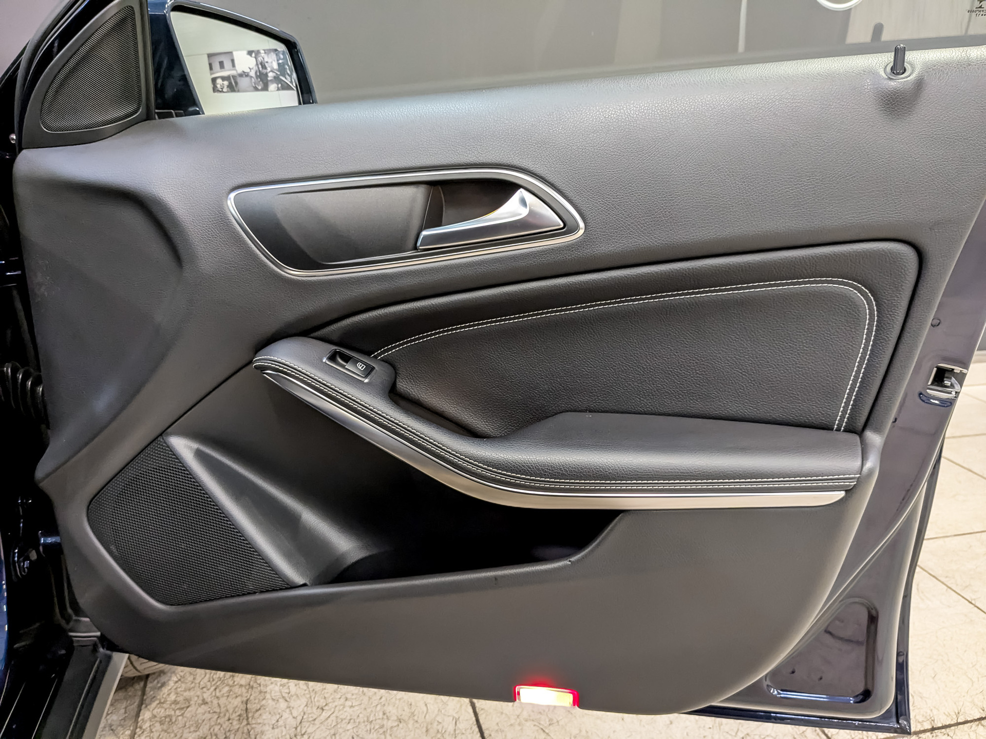 MERCEDES-BENZ GLA 2.00 (211 л.с), автомат, 2017, пробег 124 500 км