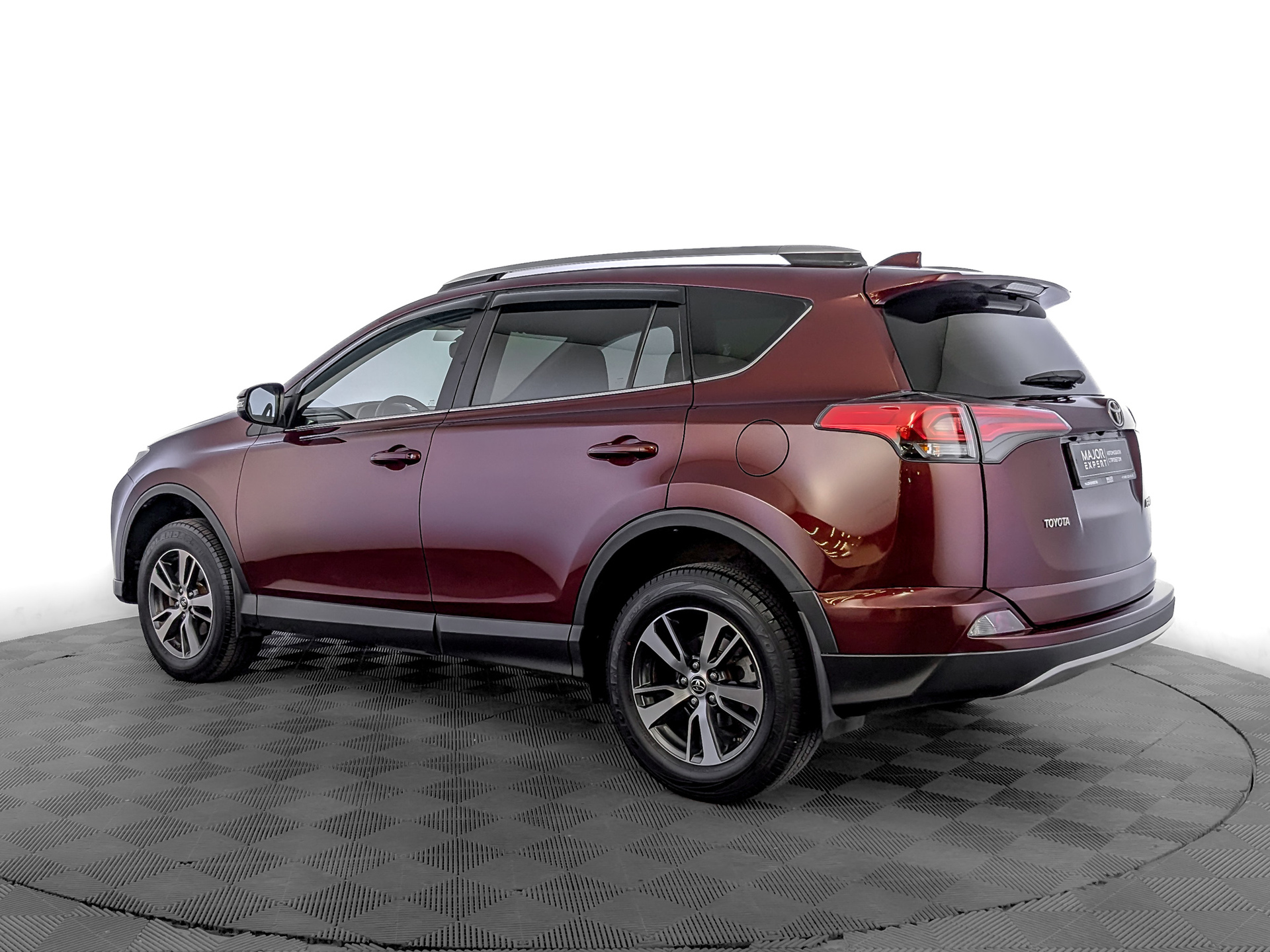 TOYOTA Rav-4 2.00 (146 л.с), автомат, 2019, пробег 139 234 км