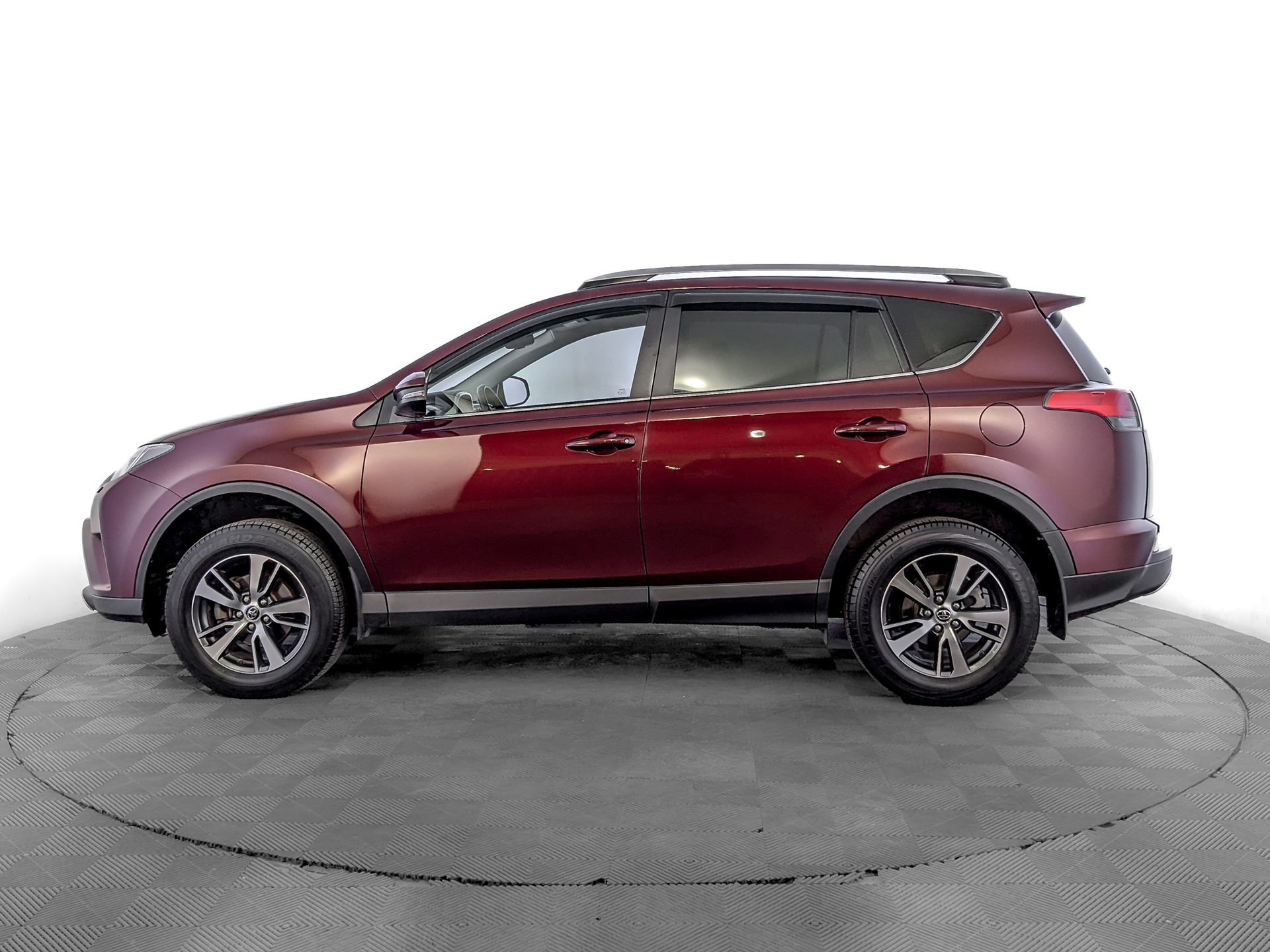TOYOTA Rav-4 2.00 (146 л.с), автомат, 2019, пробег 139 234 км
