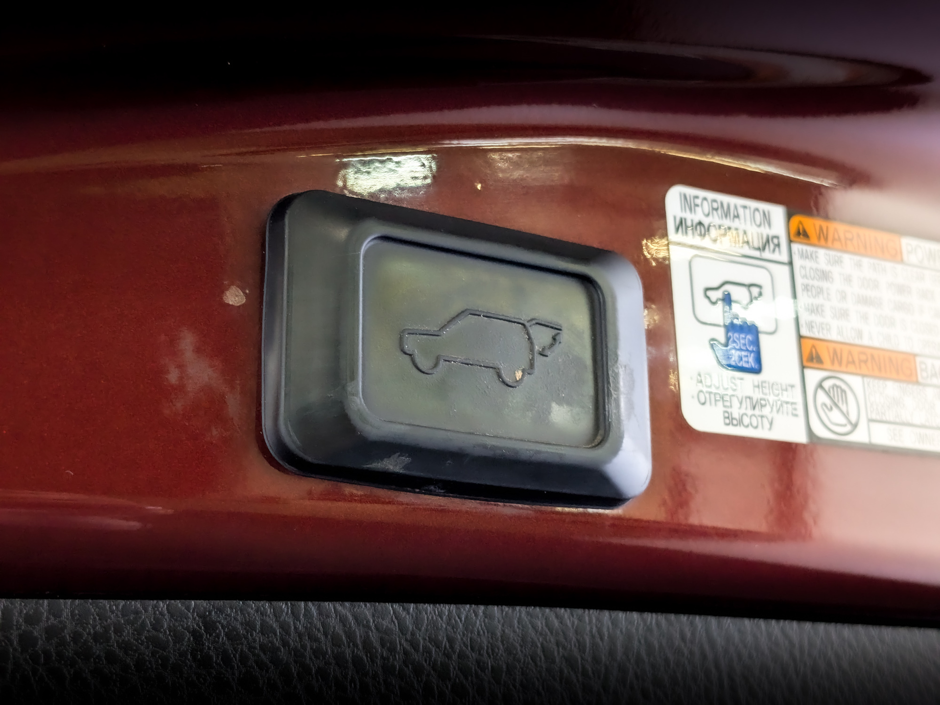 TOYOTA Rav-4 2.00 (146 л.с), автомат, 2019, пробег 139 234 км