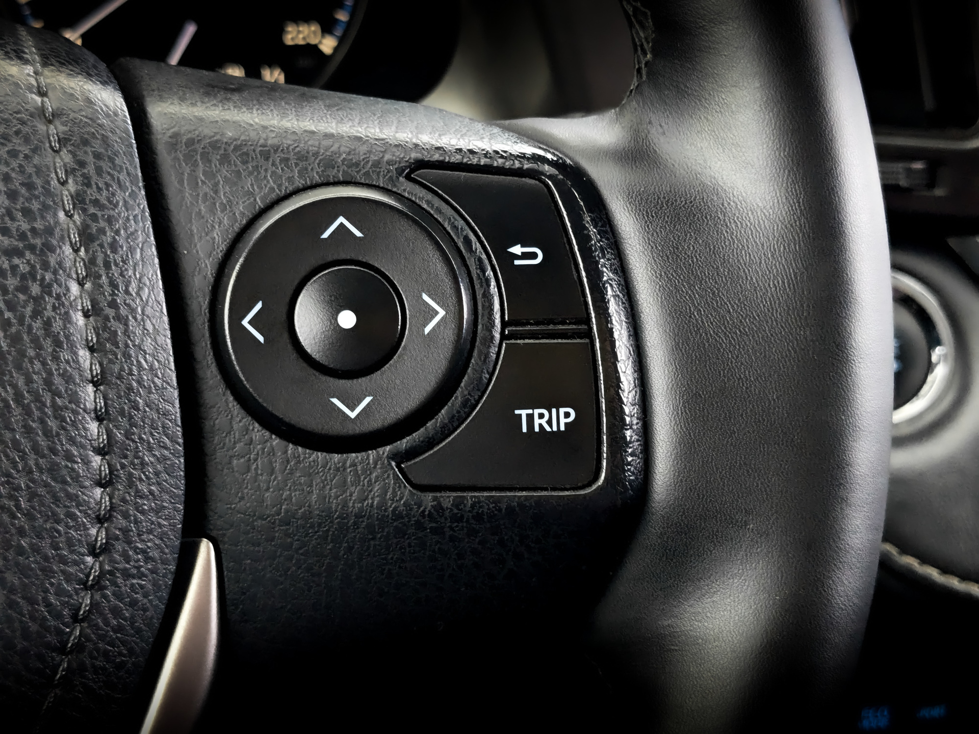 TOYOTA Rav-4 2.00 (146 л.с), автомат, 2019, пробег 139 234 км
