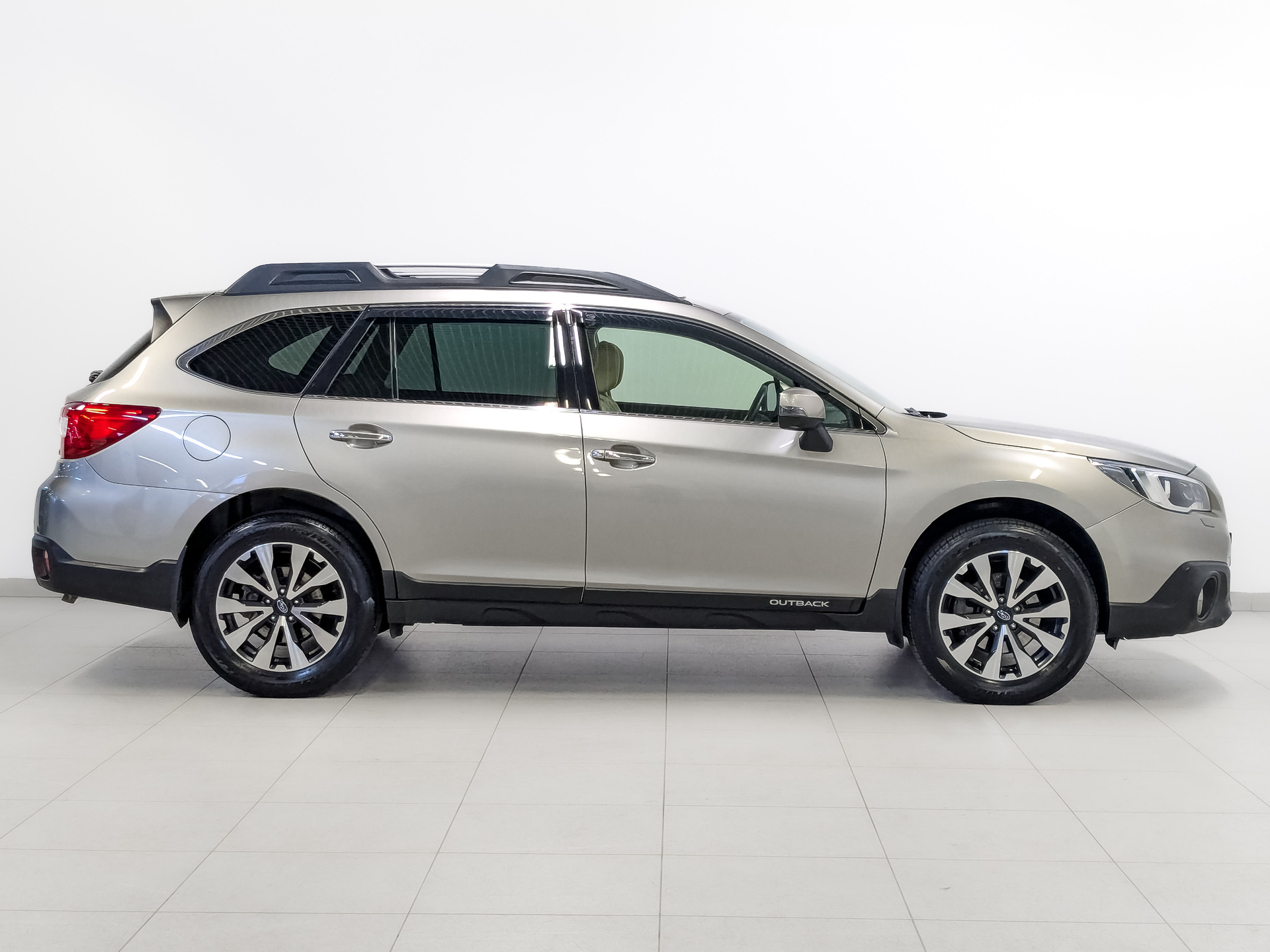 SUBARU Outback 3.60 (260 л.с), автомат, 2017, пробег 23 271 км