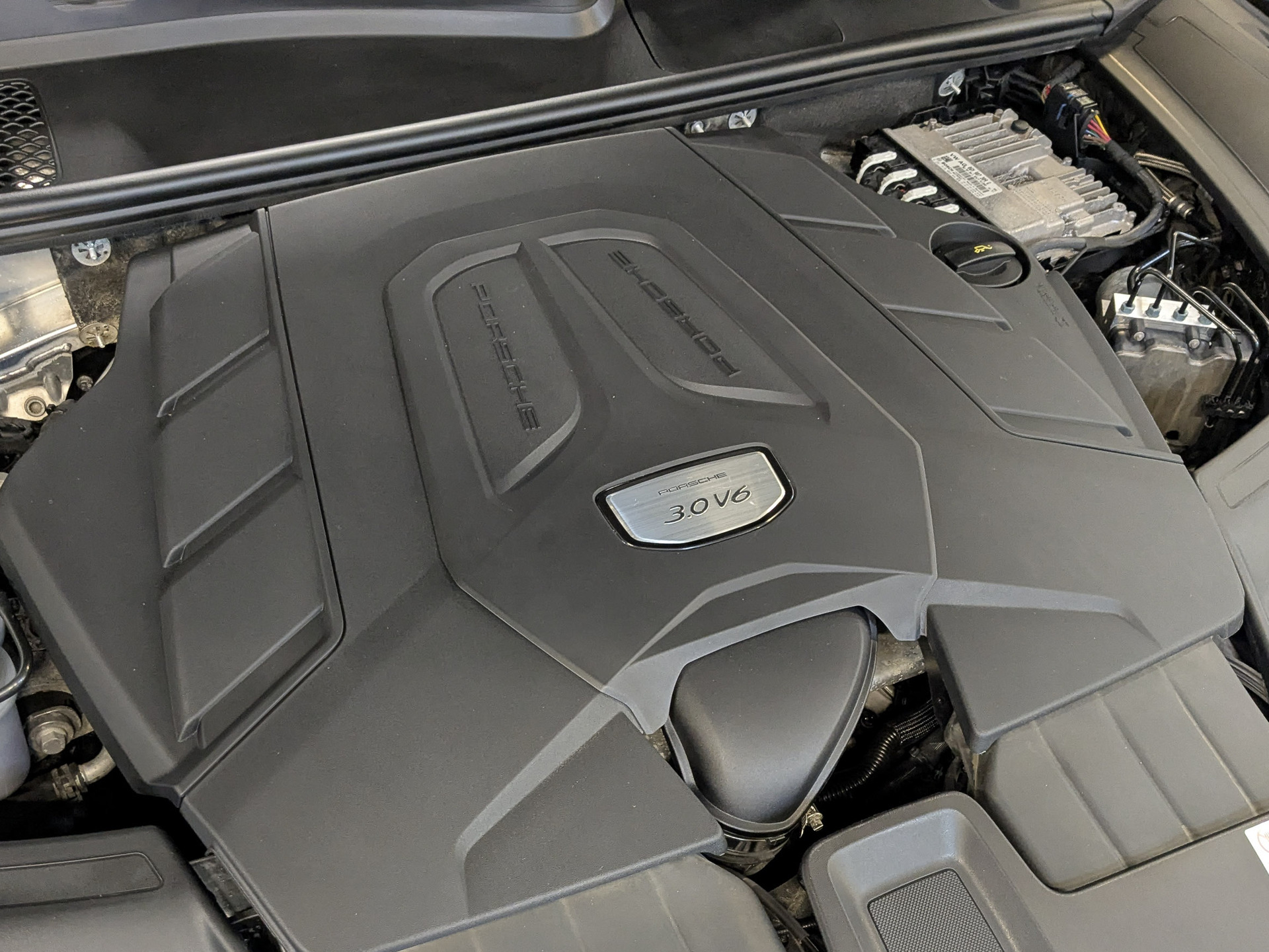 PORSCHE Cayenne Coupe I 3.00 (340 л.с), автомат, 2020, пробег 106 891 км