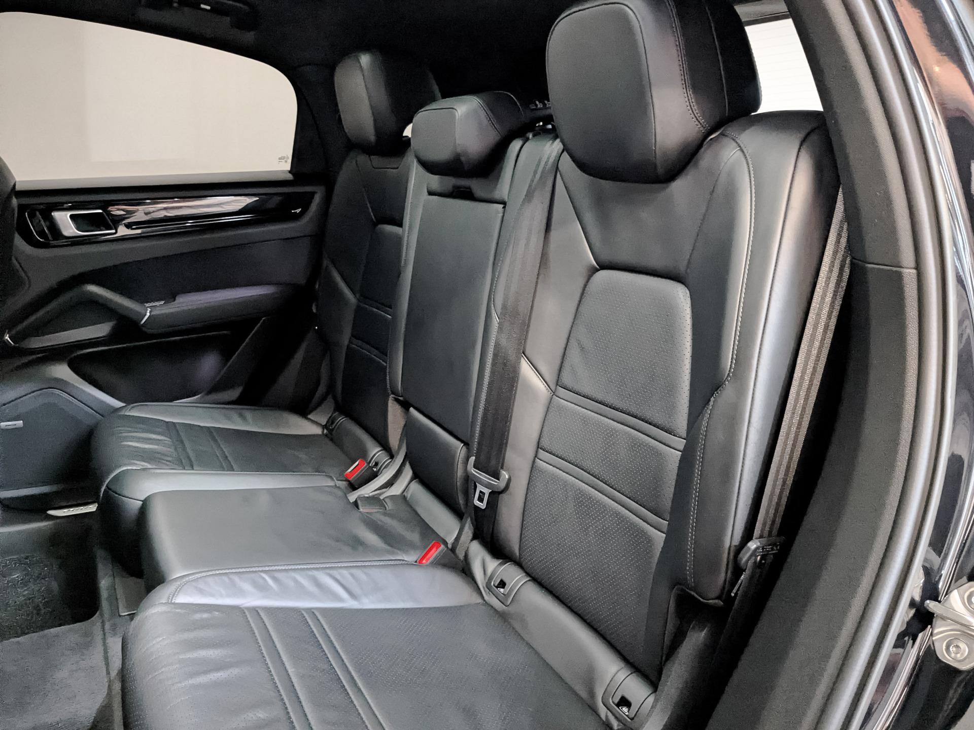 PORSCHE Cayenne Coupe I 3.00 (340 л.с), автомат, 2020, пробег 106 891 км