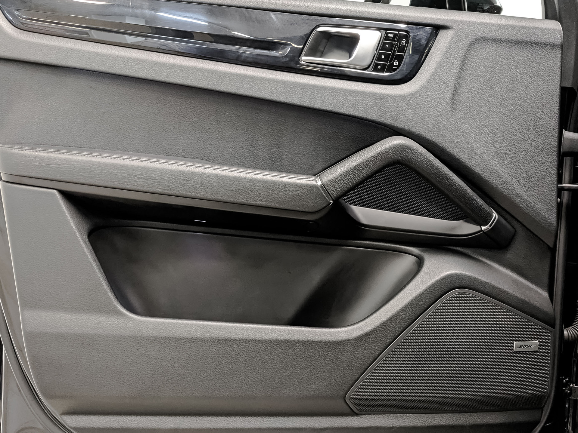 PORSCHE Cayenne Coupe I 3.00 (340 л.с), автомат, 2020, пробег 106 891 км