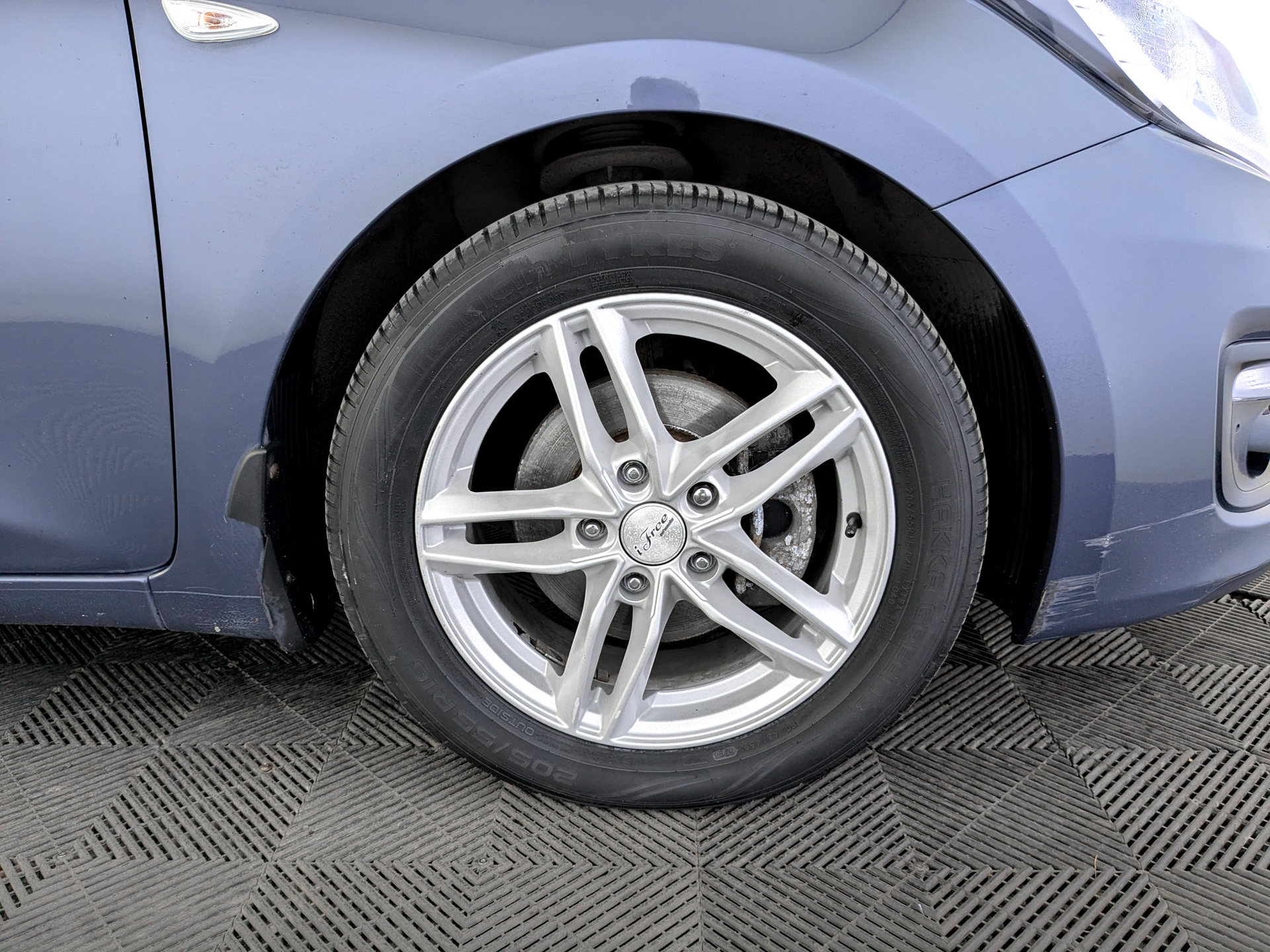 KIA Ceed 1.60 (130 л.с), автомат, 2017, пробег 143 061 км