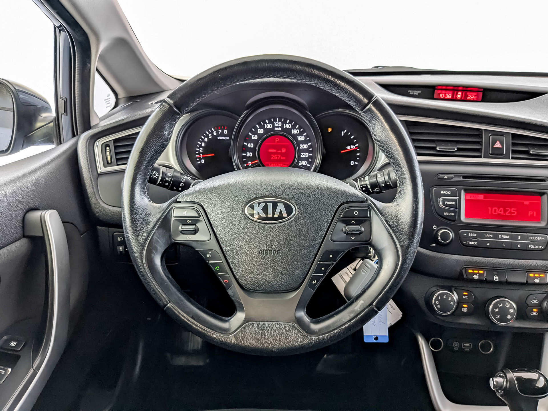 KIA Ceed 1.60 (130 л.с), автомат, 2017, пробег 143 061 км