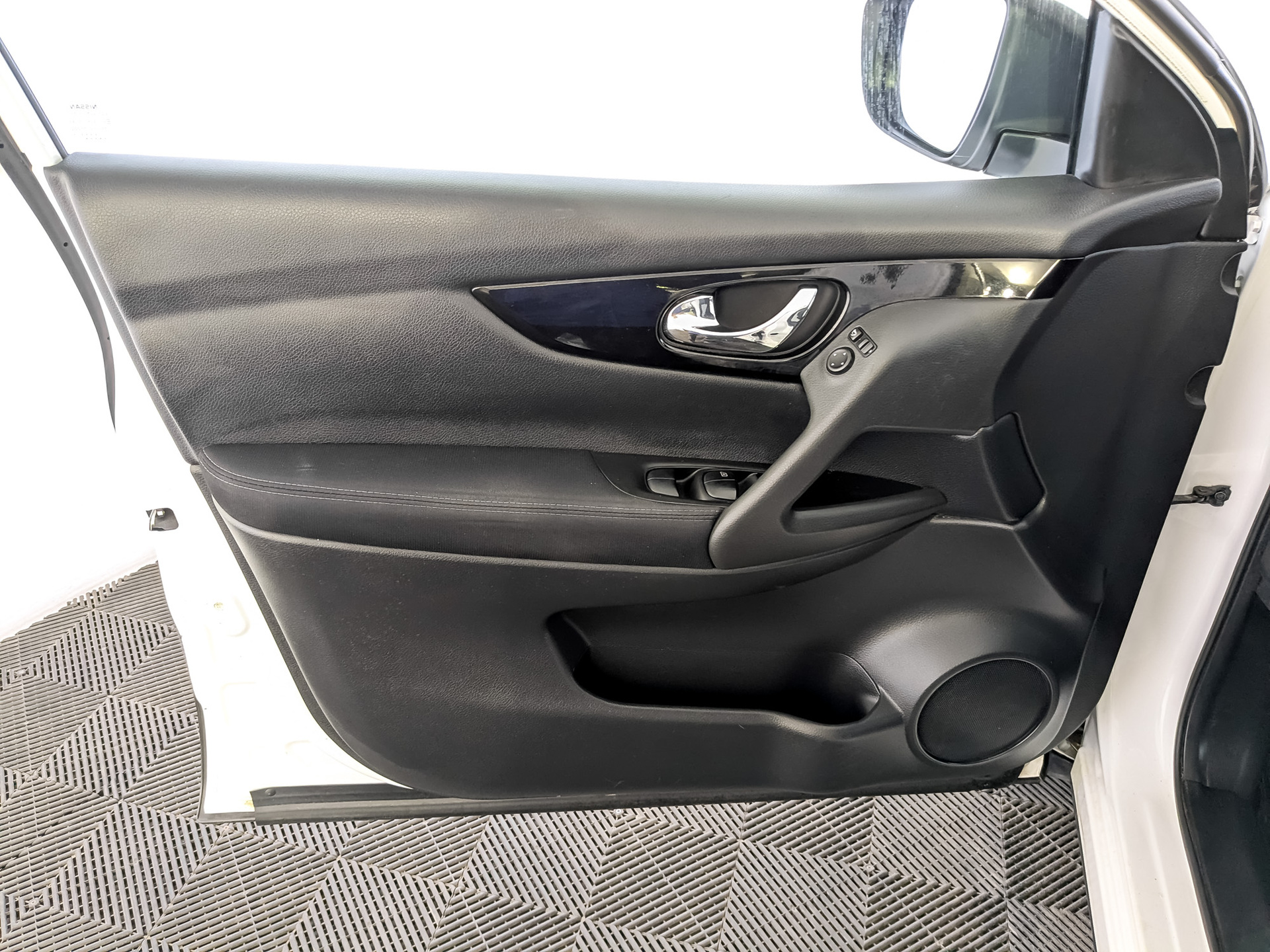 NISSAN Qashqai 1.20 (115 л.с), автомат, 2018, пробег 125 266 км