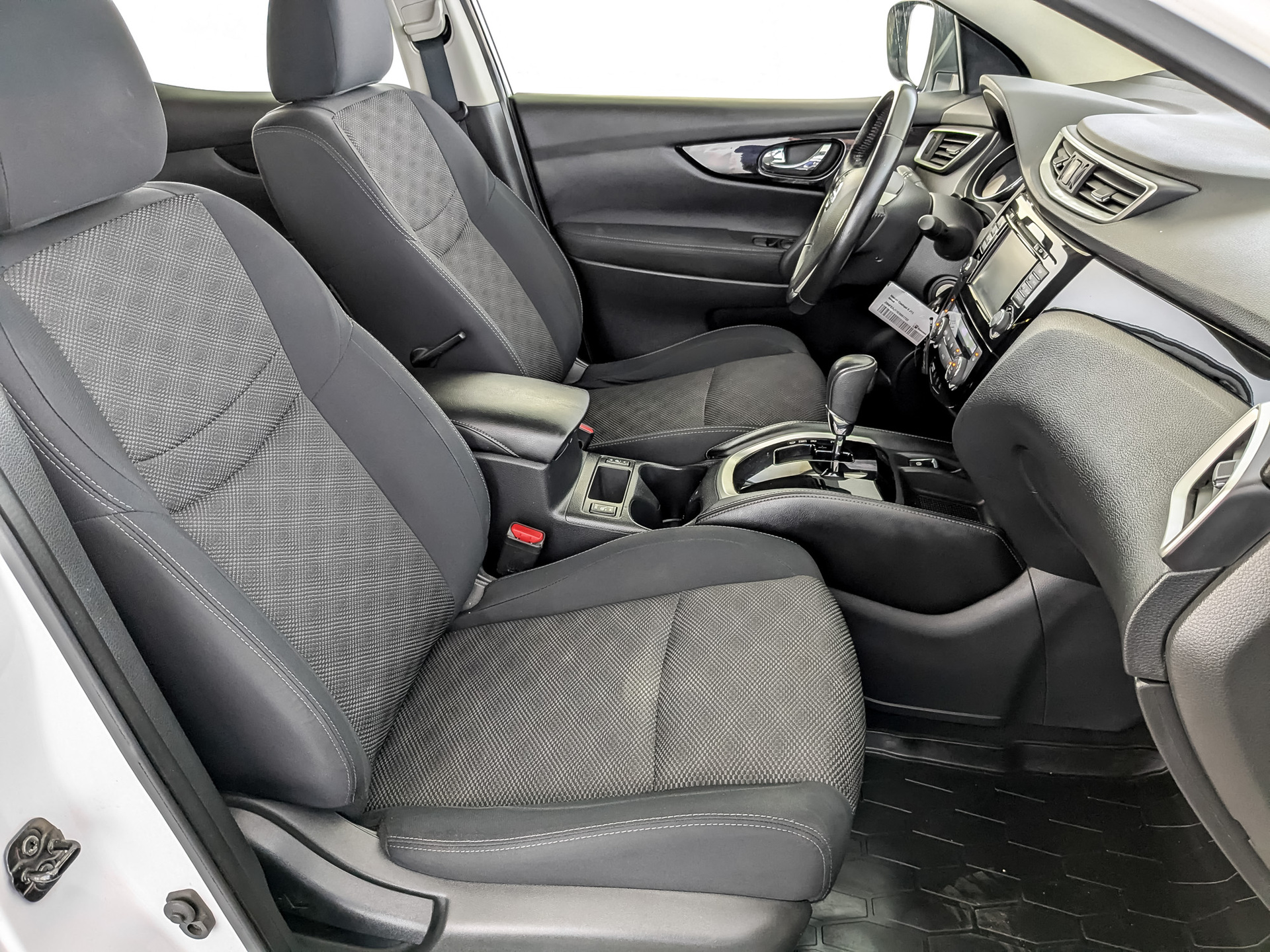 NISSAN Qashqai 1.20 (115 л.с), автомат, 2018, пробег 125 266 км