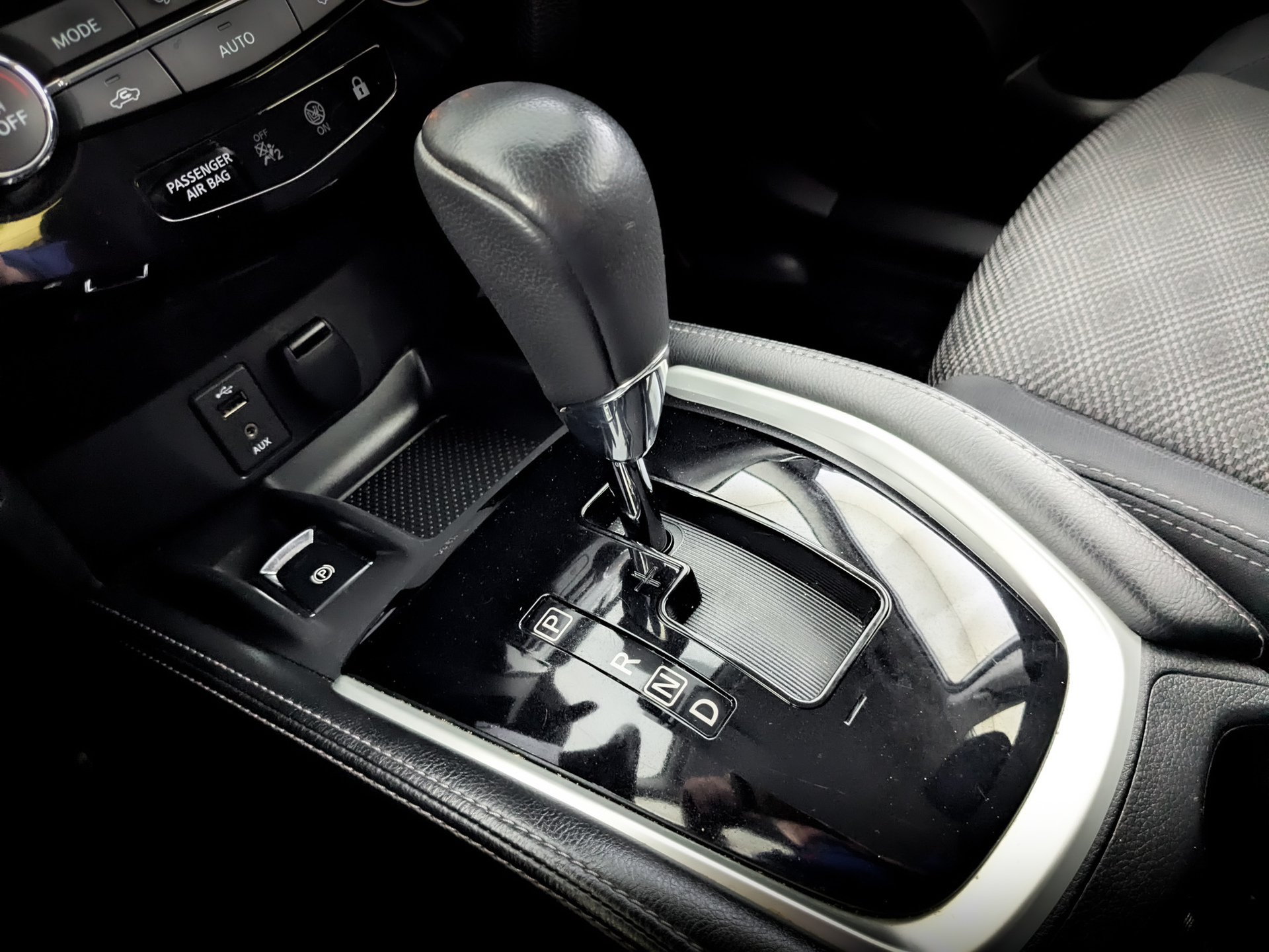 NISSAN Qashqai 1.20 (115 л.с), автомат, 2018, пробег 125 266 км
