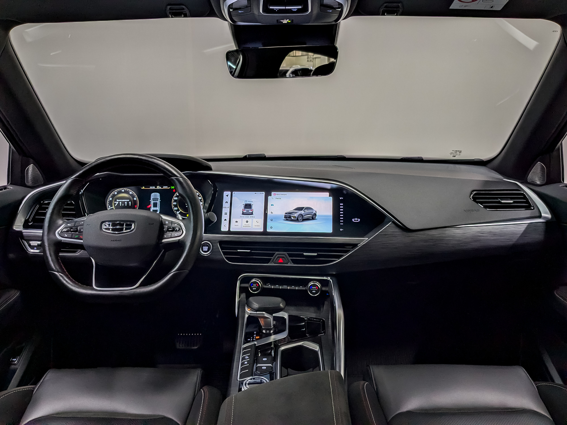 GEELY Tugella 2.00 (199 л.с), автомат, 2023, пробег 106 073 км