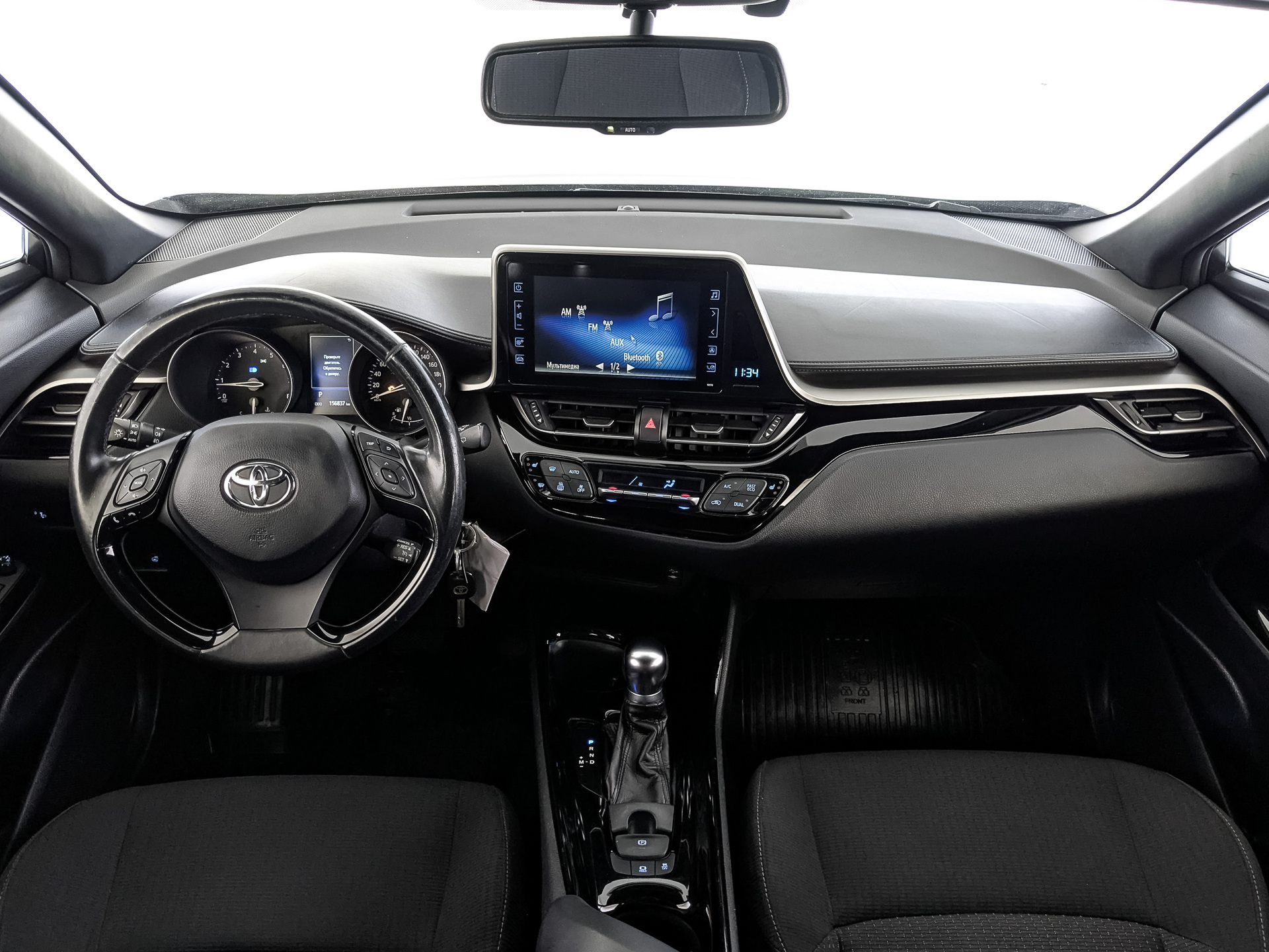 TOYOTA C-HR 2.00 (148 л.с), автомат, 2018, пробег 156 834 км