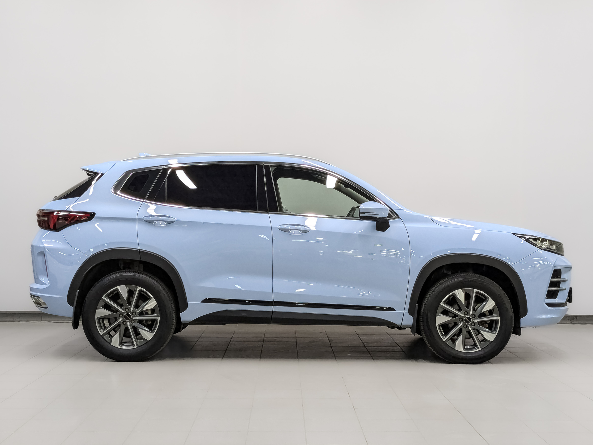 EXEED LX 1.50 (147 л.с), автомат, 2023, пробег 32 429 км