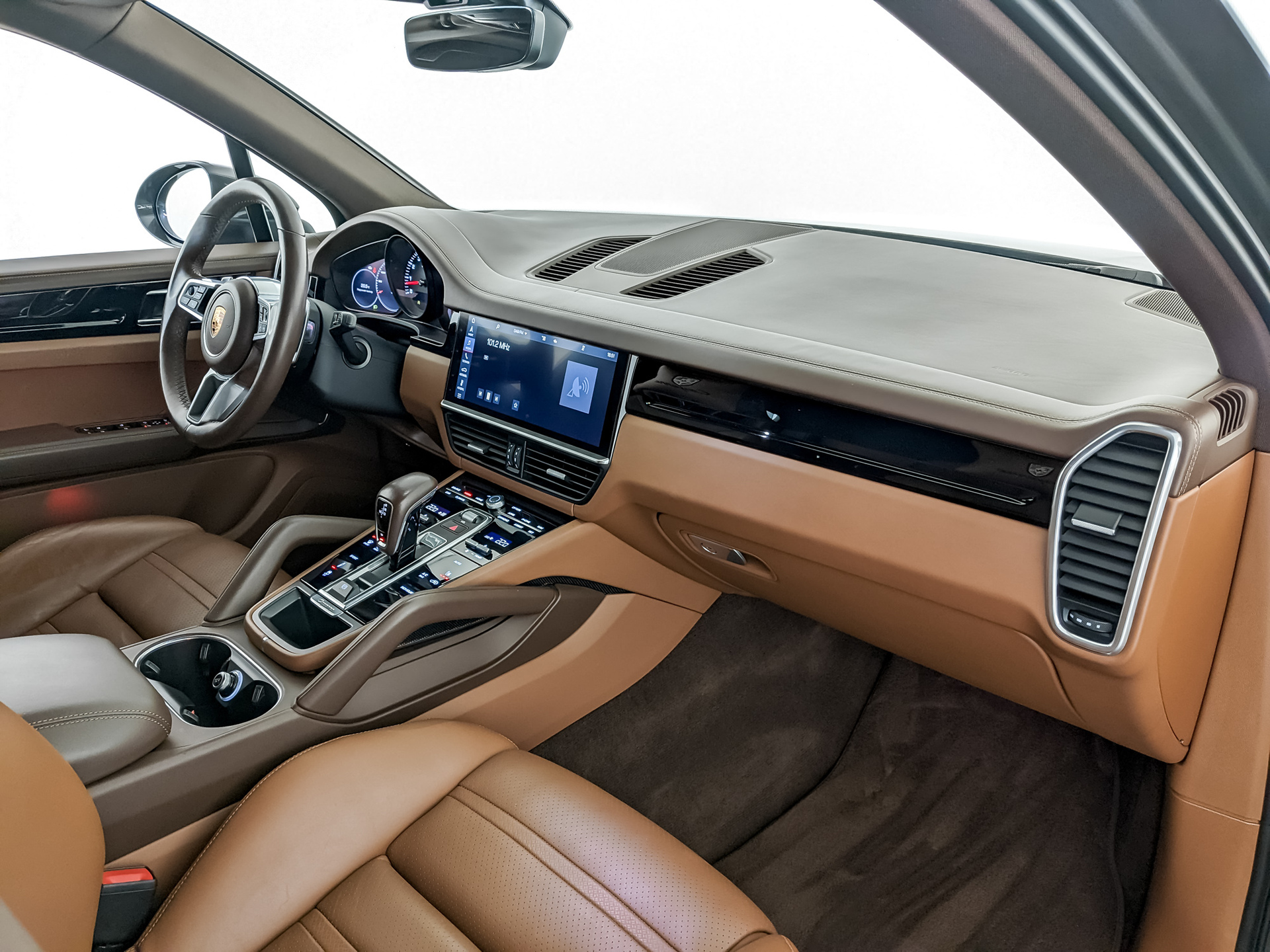 PORSCHE Cayenne 3.00 (340 л.с), автомат, 2019, пробег 33 300 км
