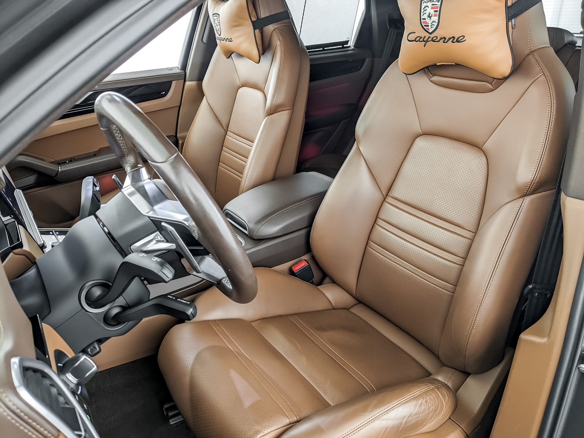 PORSCHE Cayenne 3.00 (340 л.с), автомат, 2019, пробег 33 300 км
