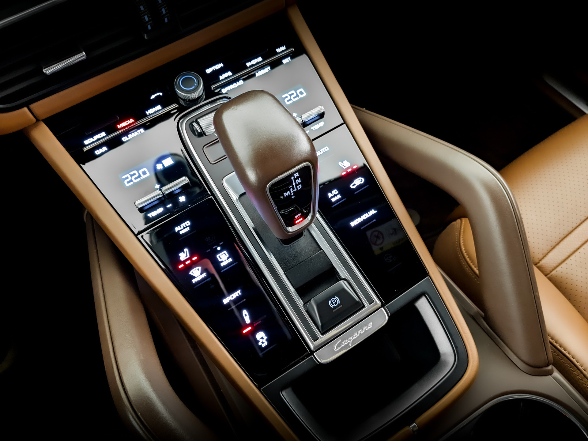 PORSCHE Cayenne 3.00 (340 л.с), автомат, 2019, пробег 33 300 км