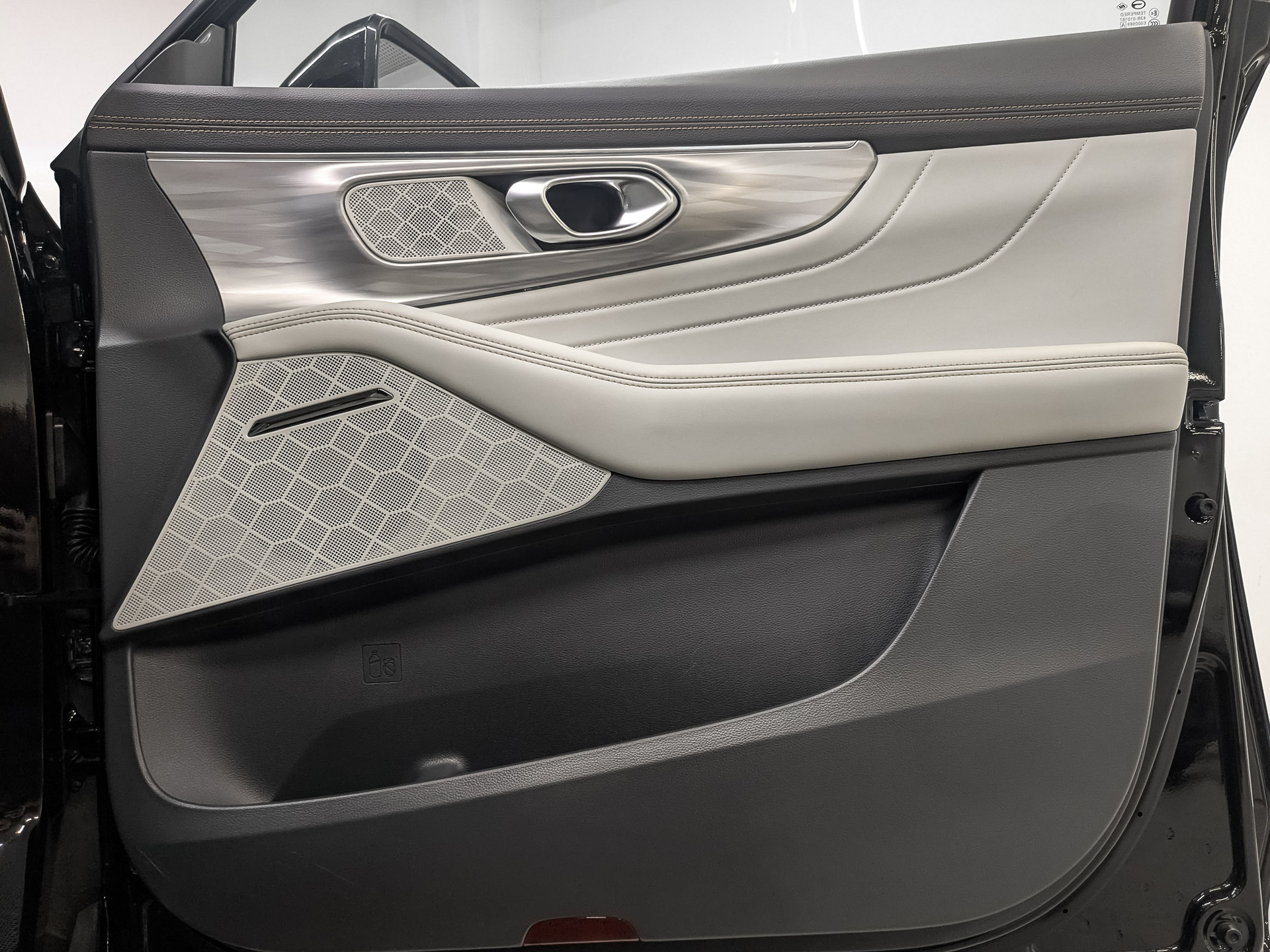 GAC GS8 2.00 (231 л.с), автомат, 2025, пробег 15 112 км