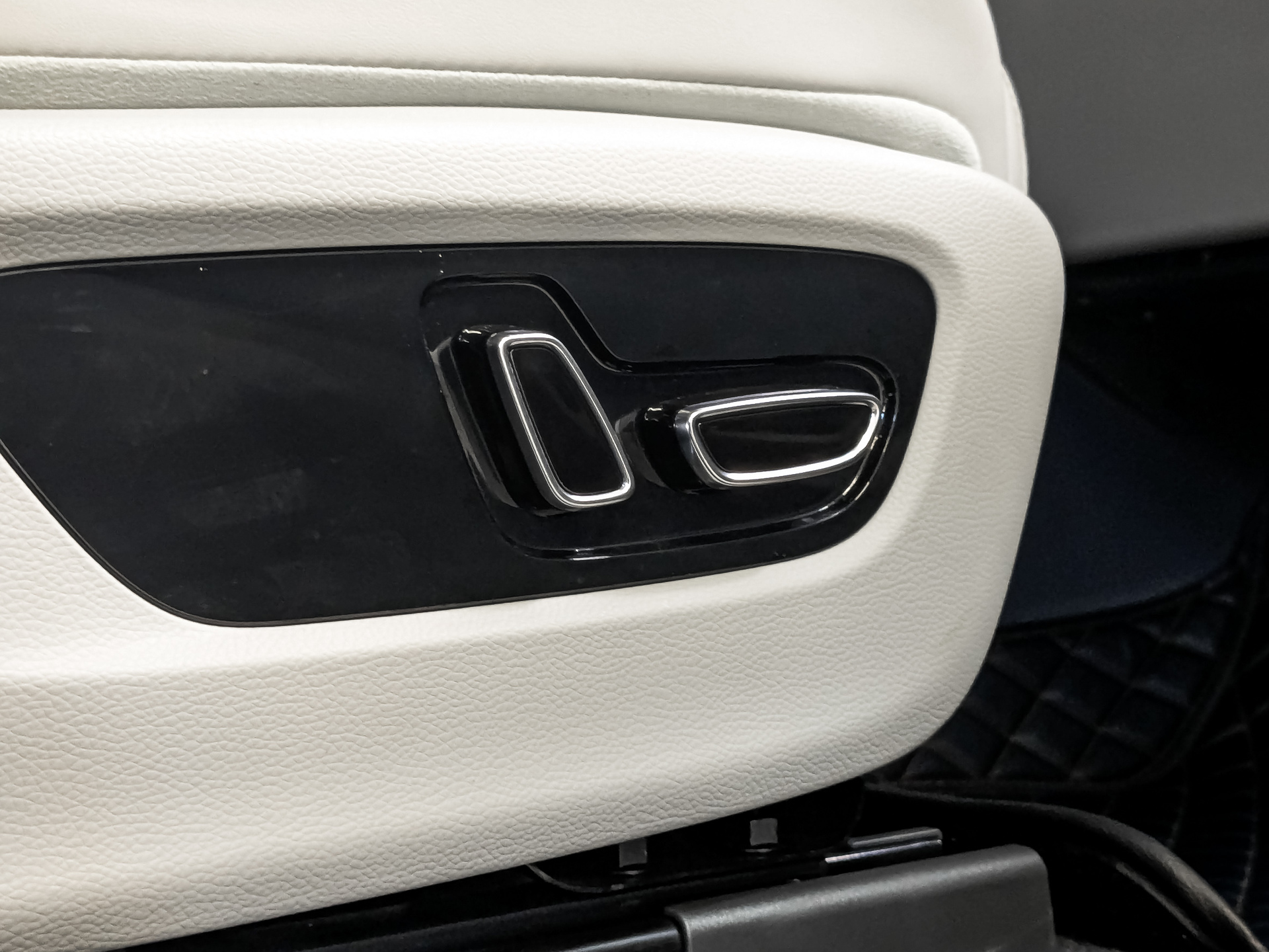 GAC GS8 2.00 (231 л.с), автомат, 2025, пробег 15 112 км