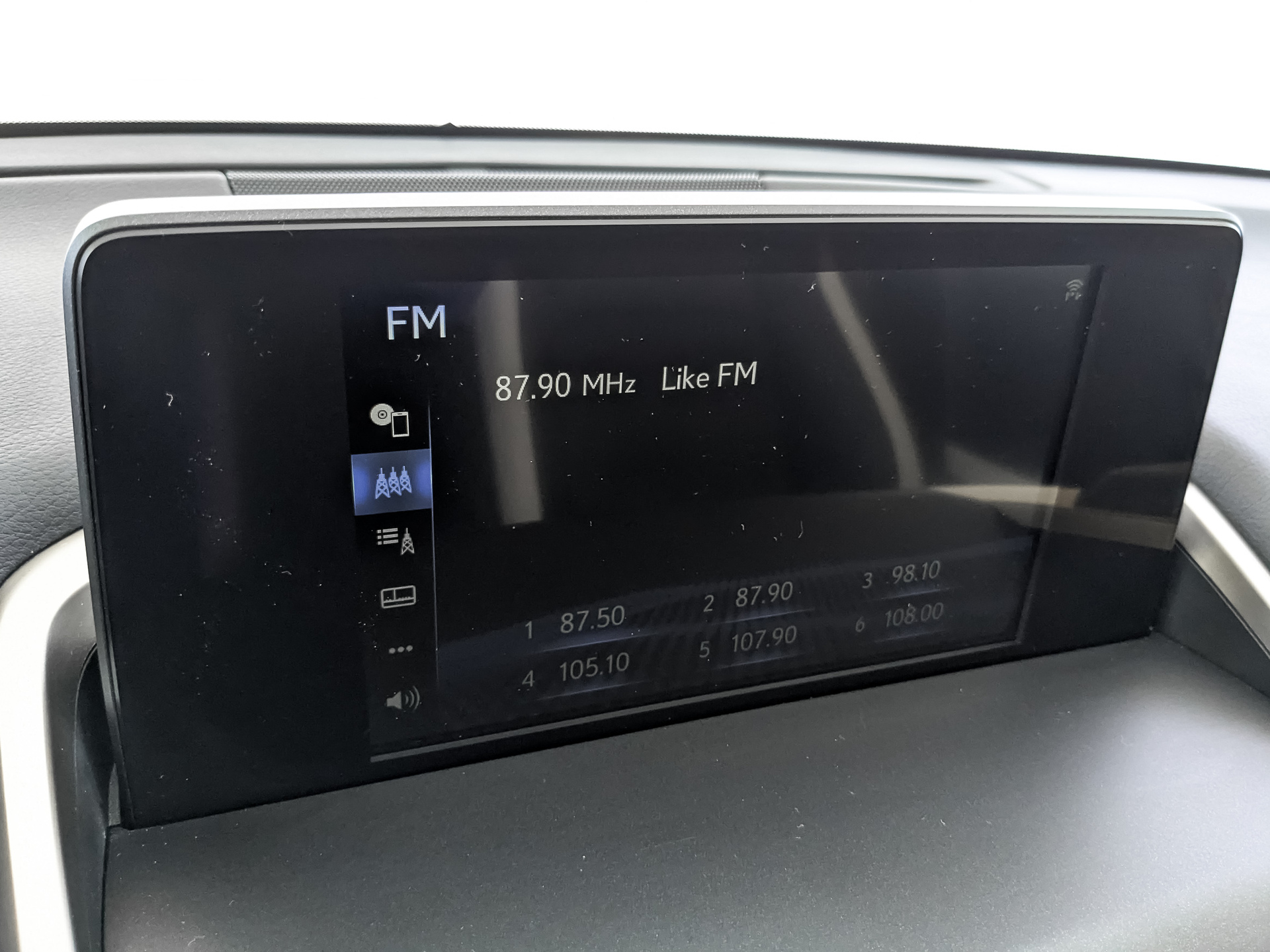 LEXUS NX 2.00 (150 л.с), автомат, 2021, пробег 44 045 км