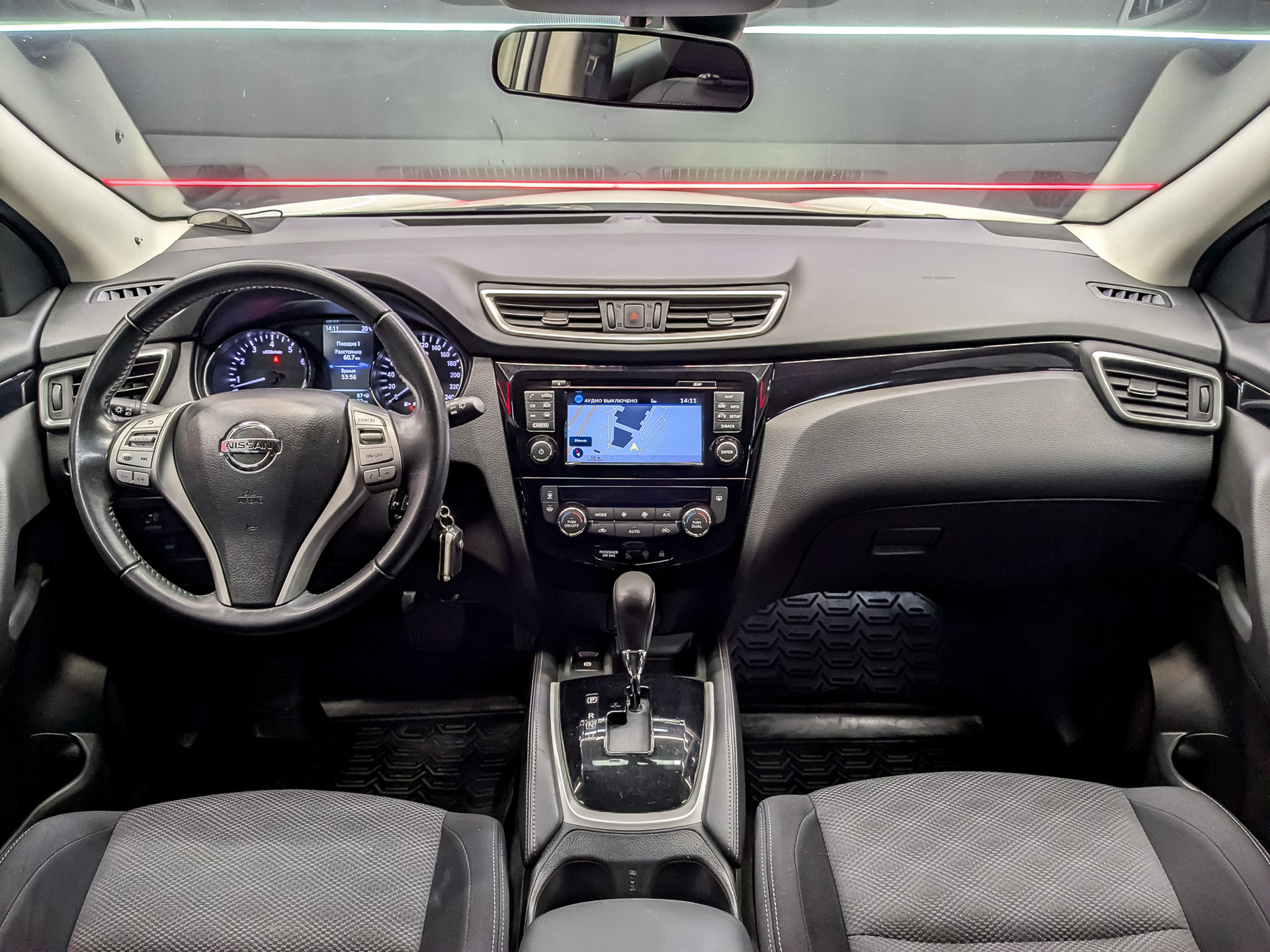 NISSAN Qashqai 2.00 (144 л.с), автомат, 2017, пробег 64 996 км