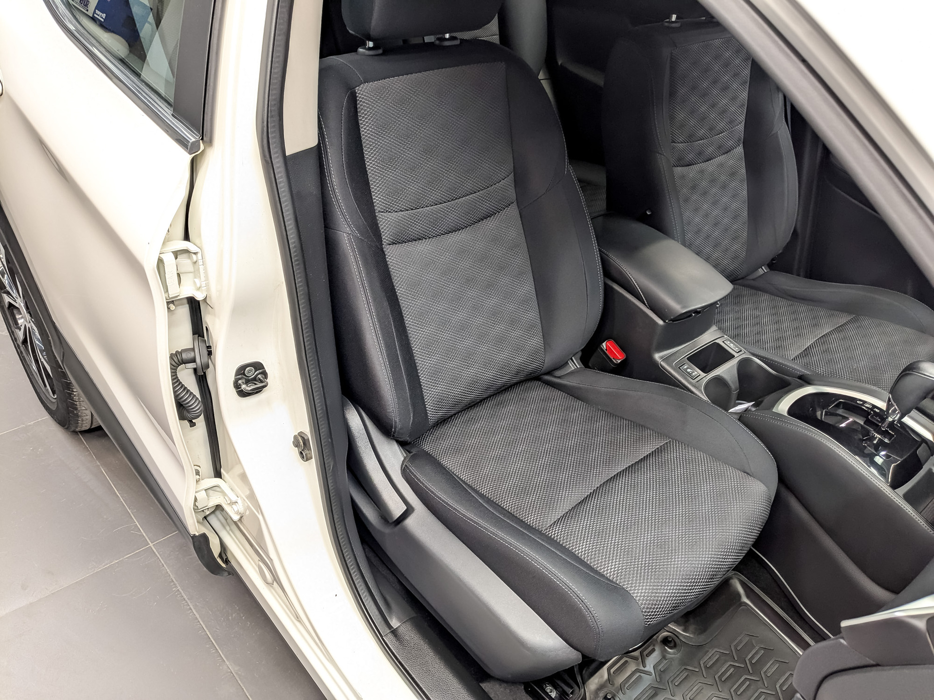 NISSAN Qashqai 2.00 (144 л.с), автомат, 2017, пробег 64 996 км