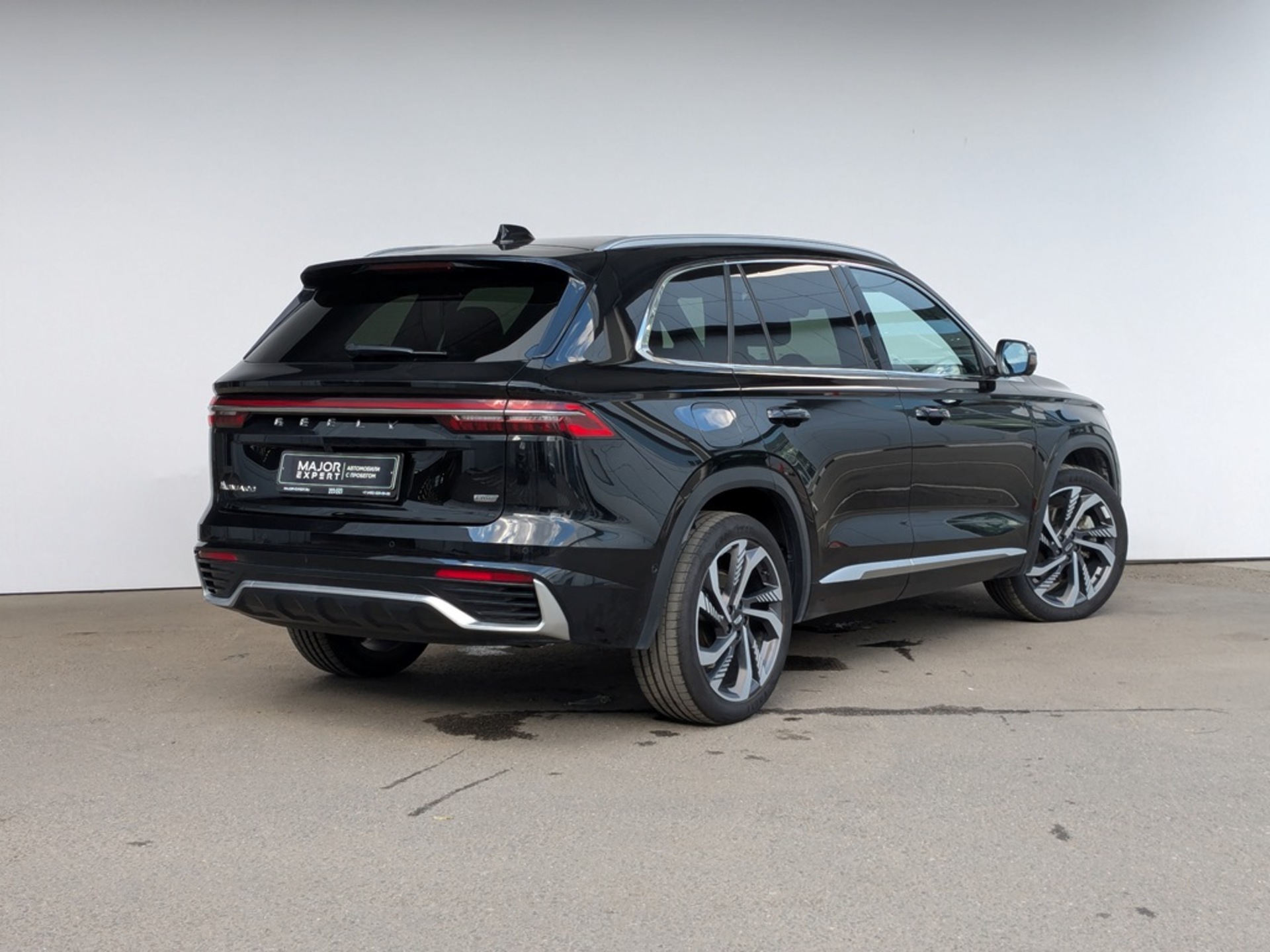 GEELY Monjaro 2.00 (238 л.с), автомат, 2025, пробег 14 663 км
